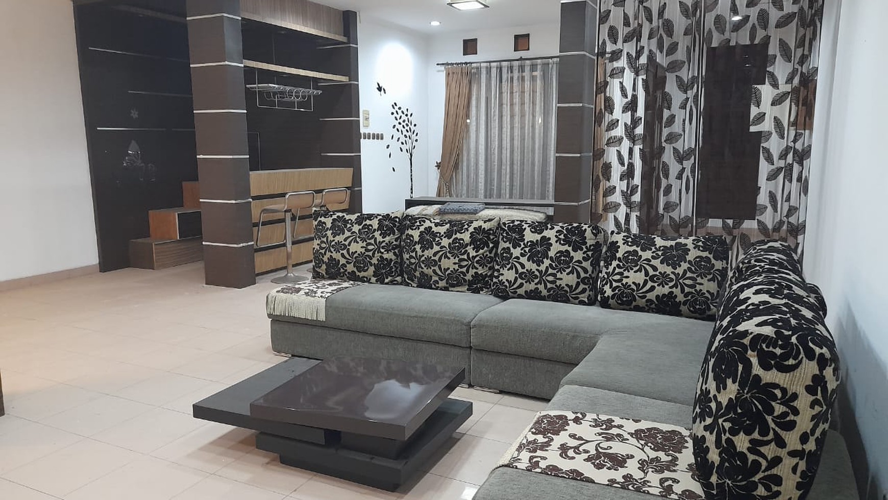 Rumah Minimalis di Komplek Setra Duta Full Furnished