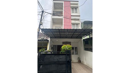 Rumah Kelapa Molek, Kelapa Gading, Luas 5x18m2