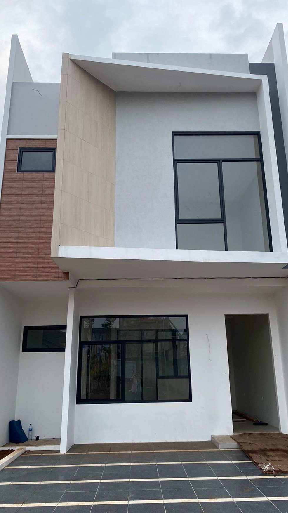 Rumah Brand new dalam Cluster di Jombang 