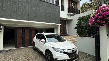 Modern Tropical House For Sale, Kebayoran Baru