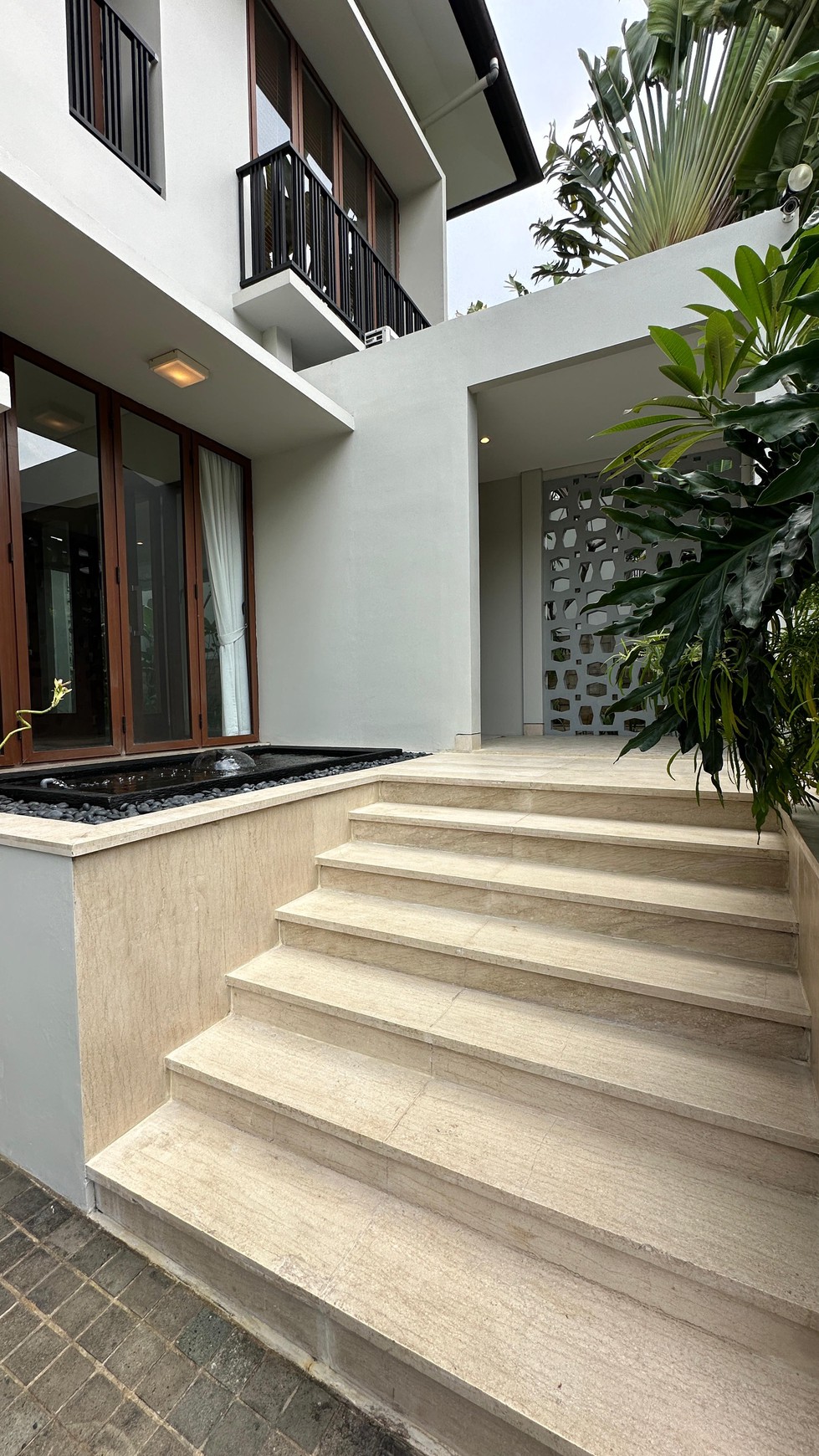 Modern Tropical House For Sale, Kebayoran Baru