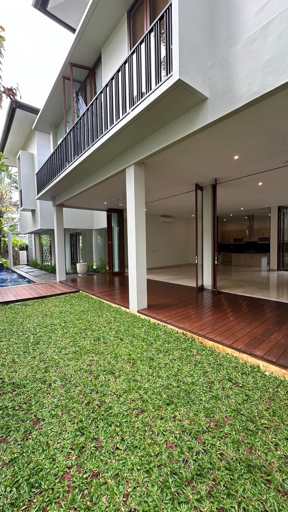 Modern Tropical House For Sale, Kebayoran Baru