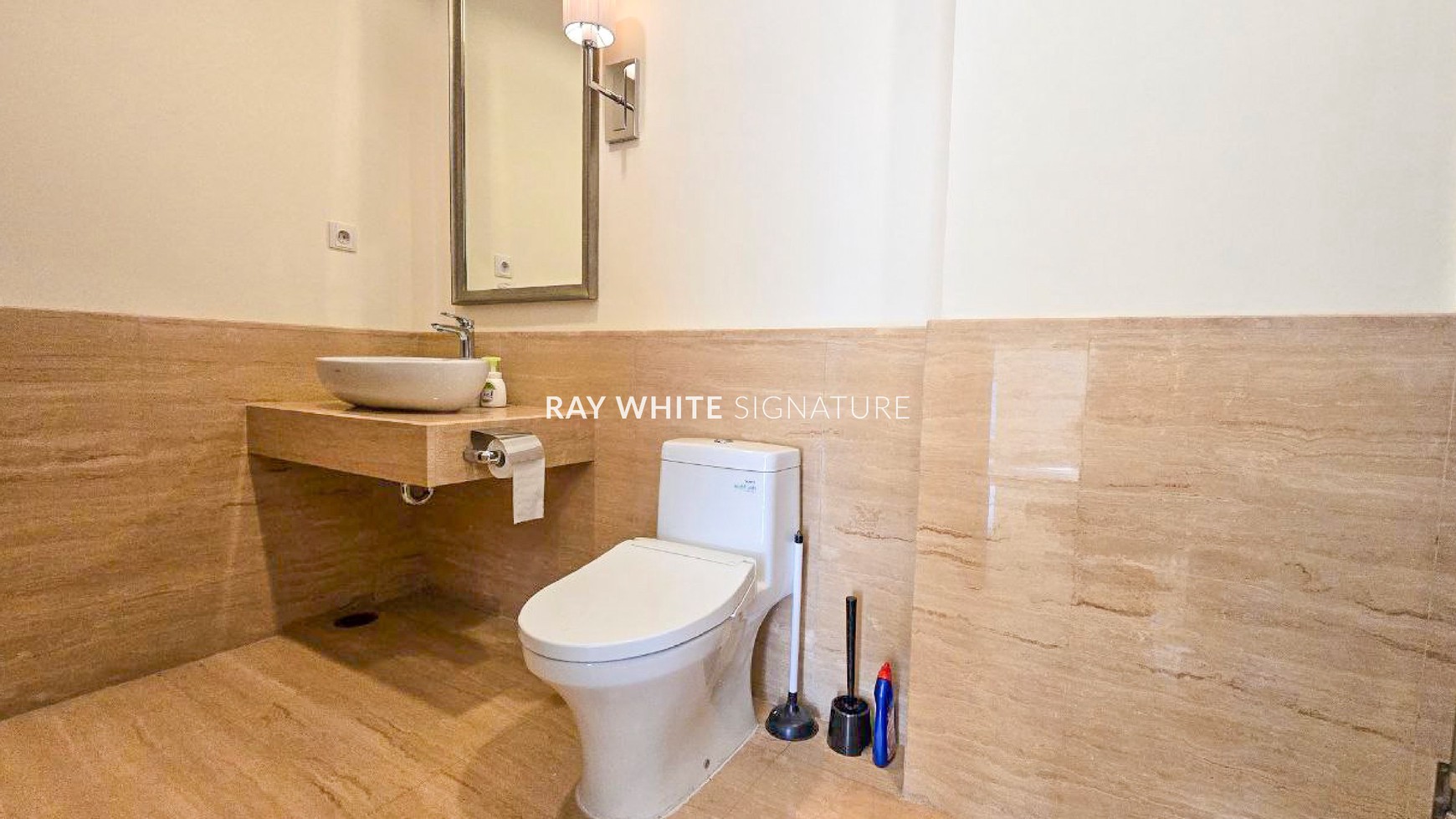 Rumah Hitung Tanah Area Cipete