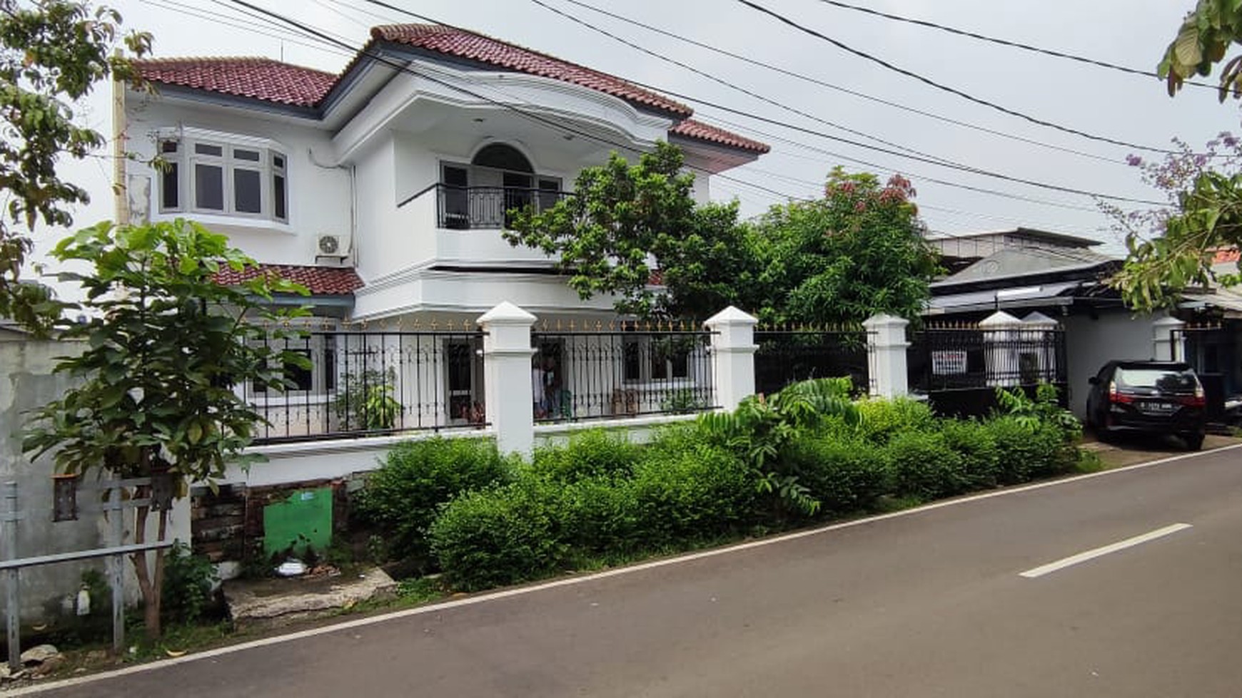 Rumah Luas Mewah Di Pesanggarahan 