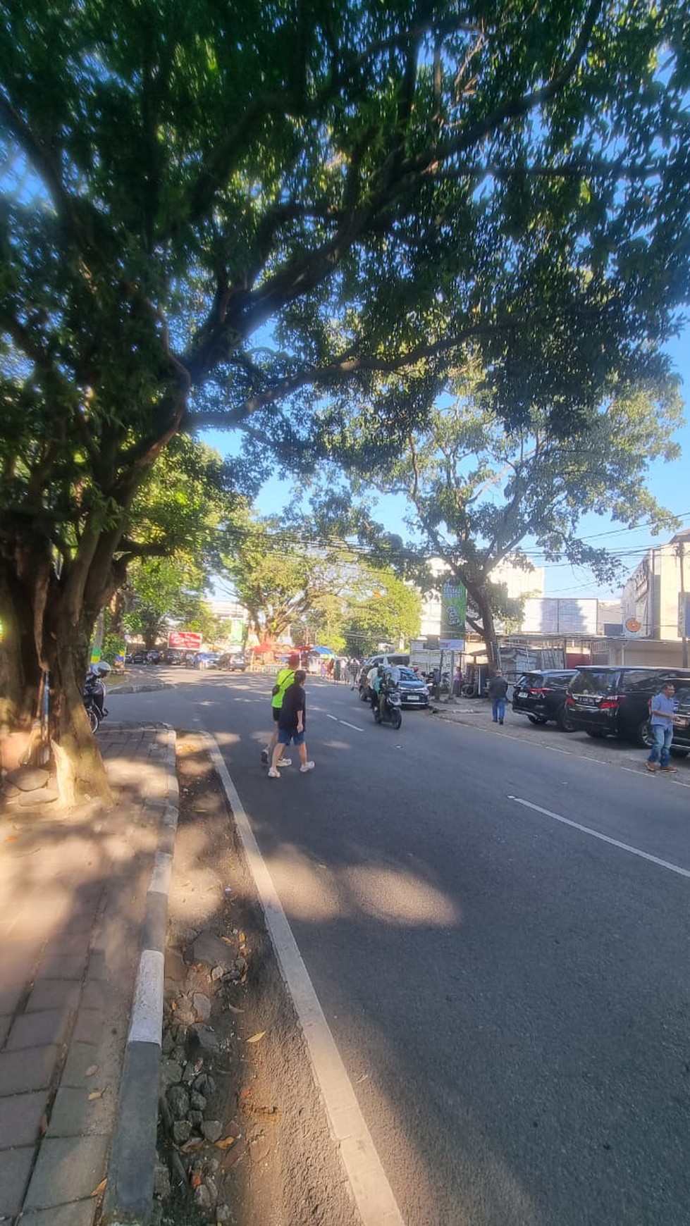 Kavling di Pinggir Jalan Utama, Lokasi Premium di Jl. Lombok, Bandung, Jawa Barat