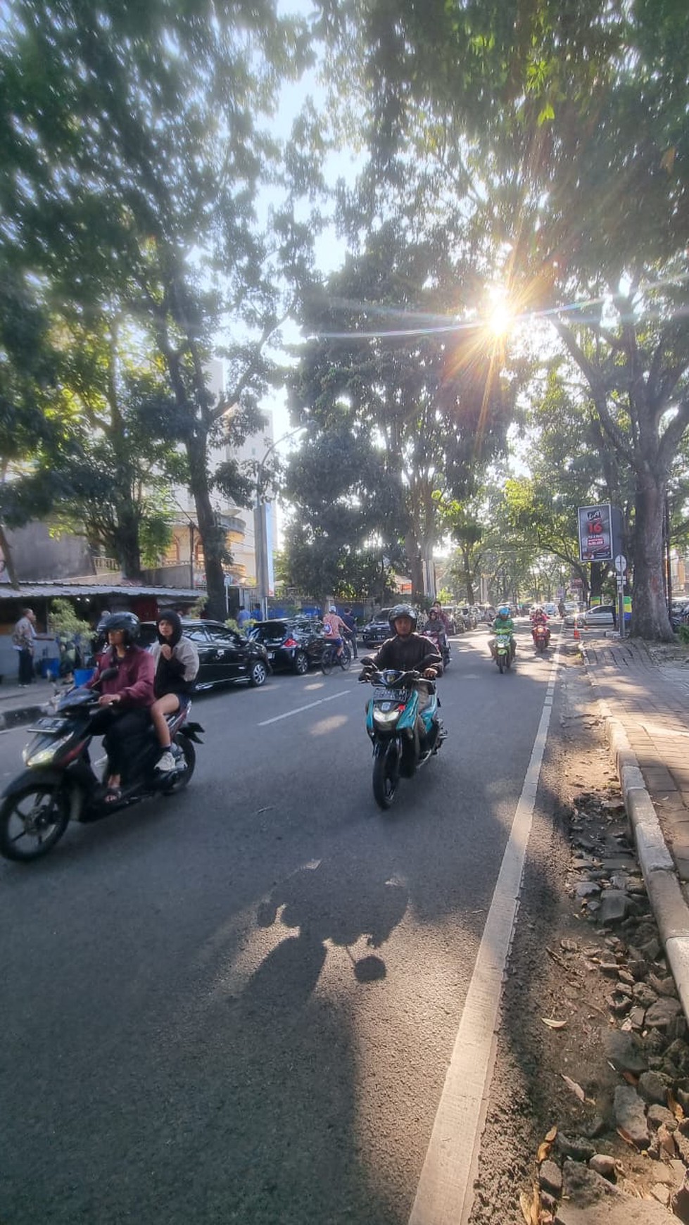 Kavling di Pinggir Jalan Utama, Lokasi Premium di Jl. Lombok, Bandung, Jawa Barat