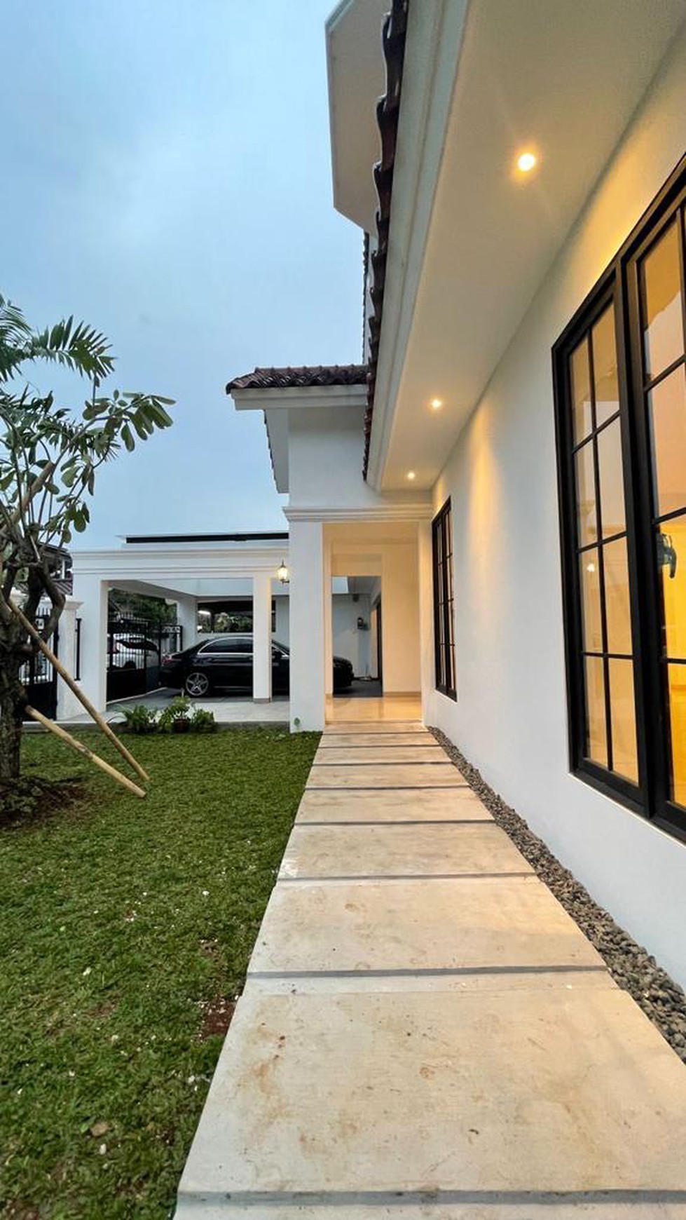 Rumah Bagus Brand New Siap Huni dengan Pool di Jl Delima Selatan, Cilandak, Jakarta Selatan