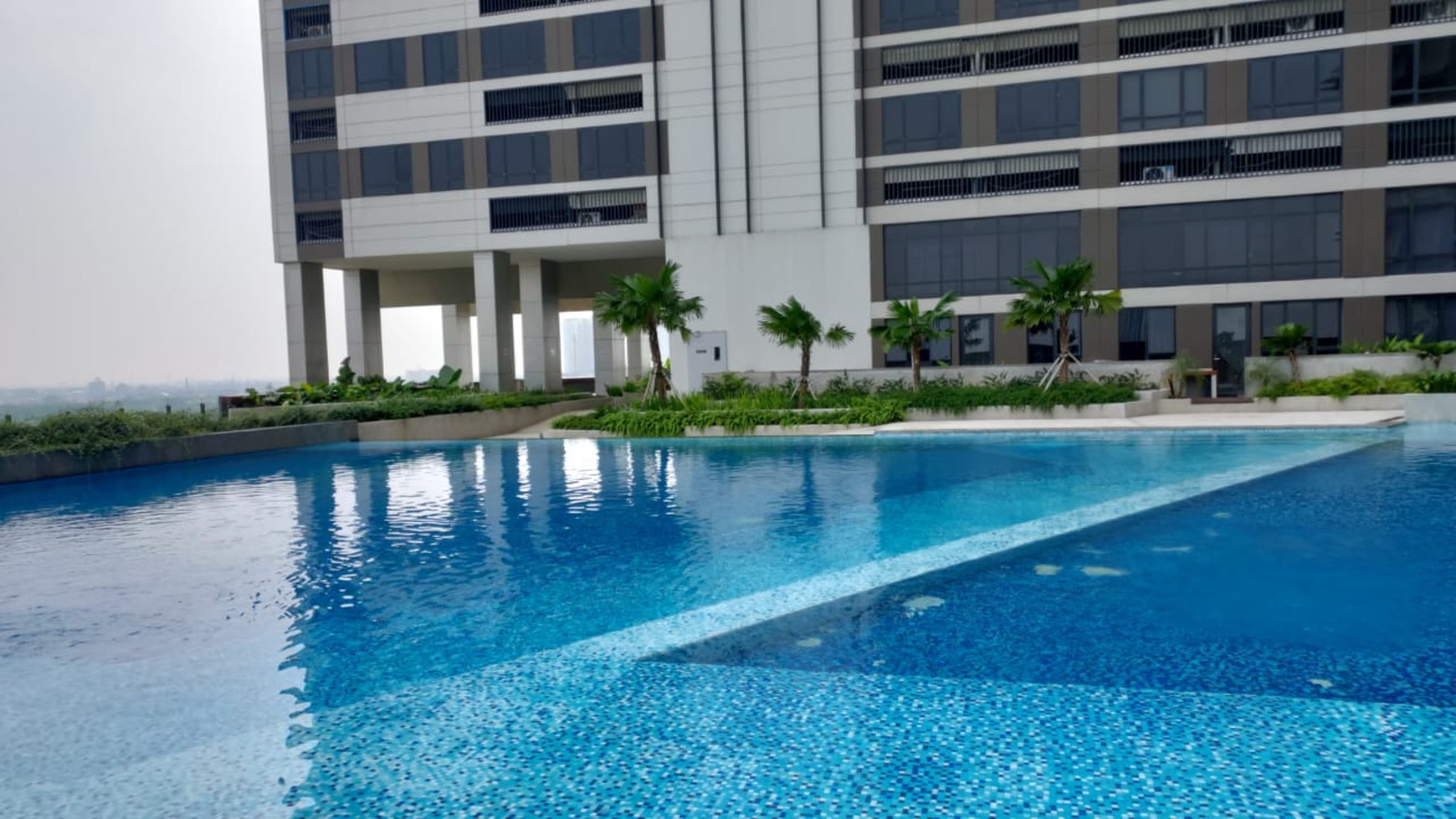 APARTMENT COLLINS BOULEVARD RAYA SERPONG 2BR