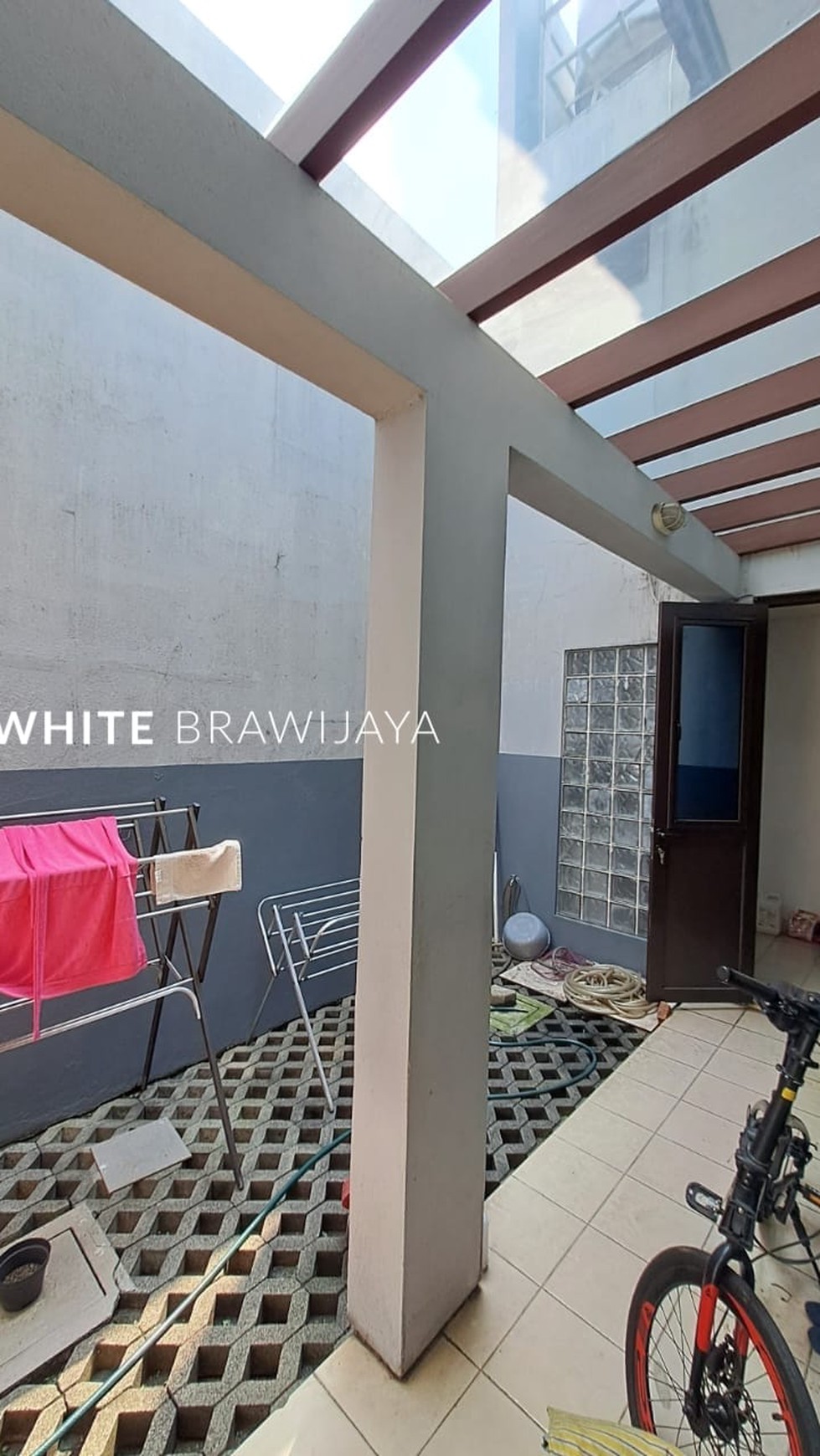 Rumah Hitung Tanah Area Cipete