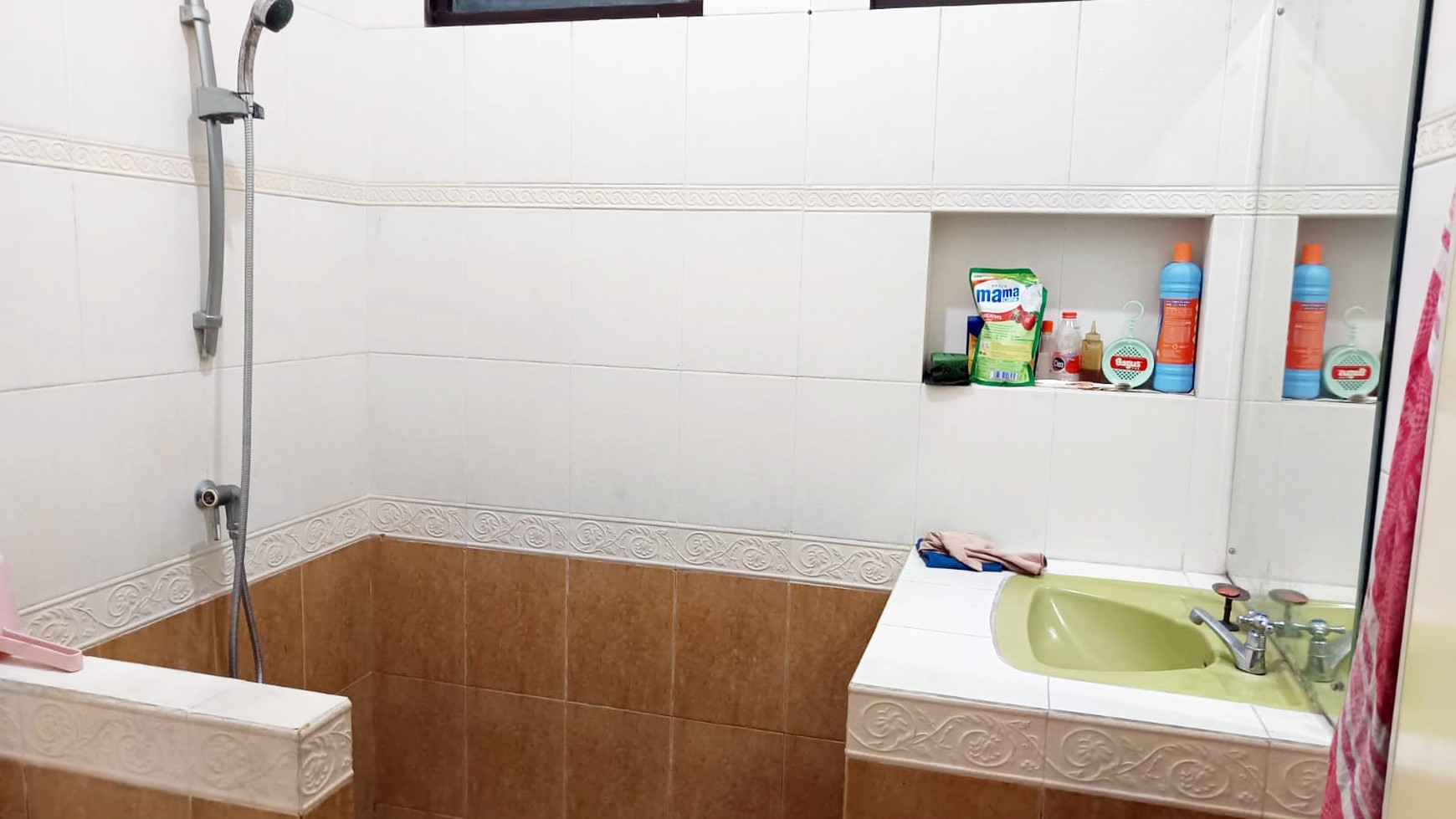 Rumah Hitung Tanah Area Cipete