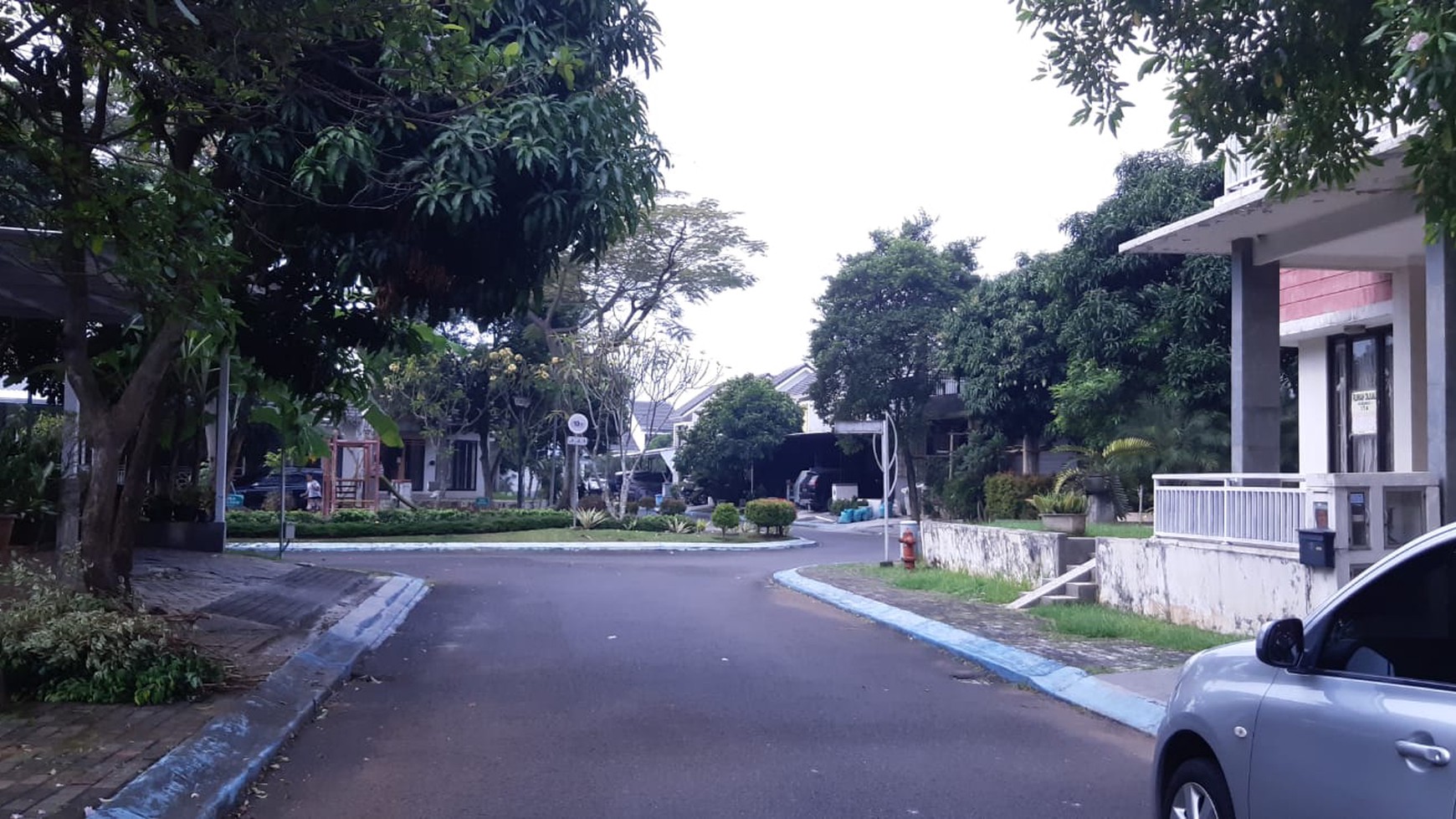 Rumah Bagus Di Melia Grove Graha Raya Bintaro Jaya