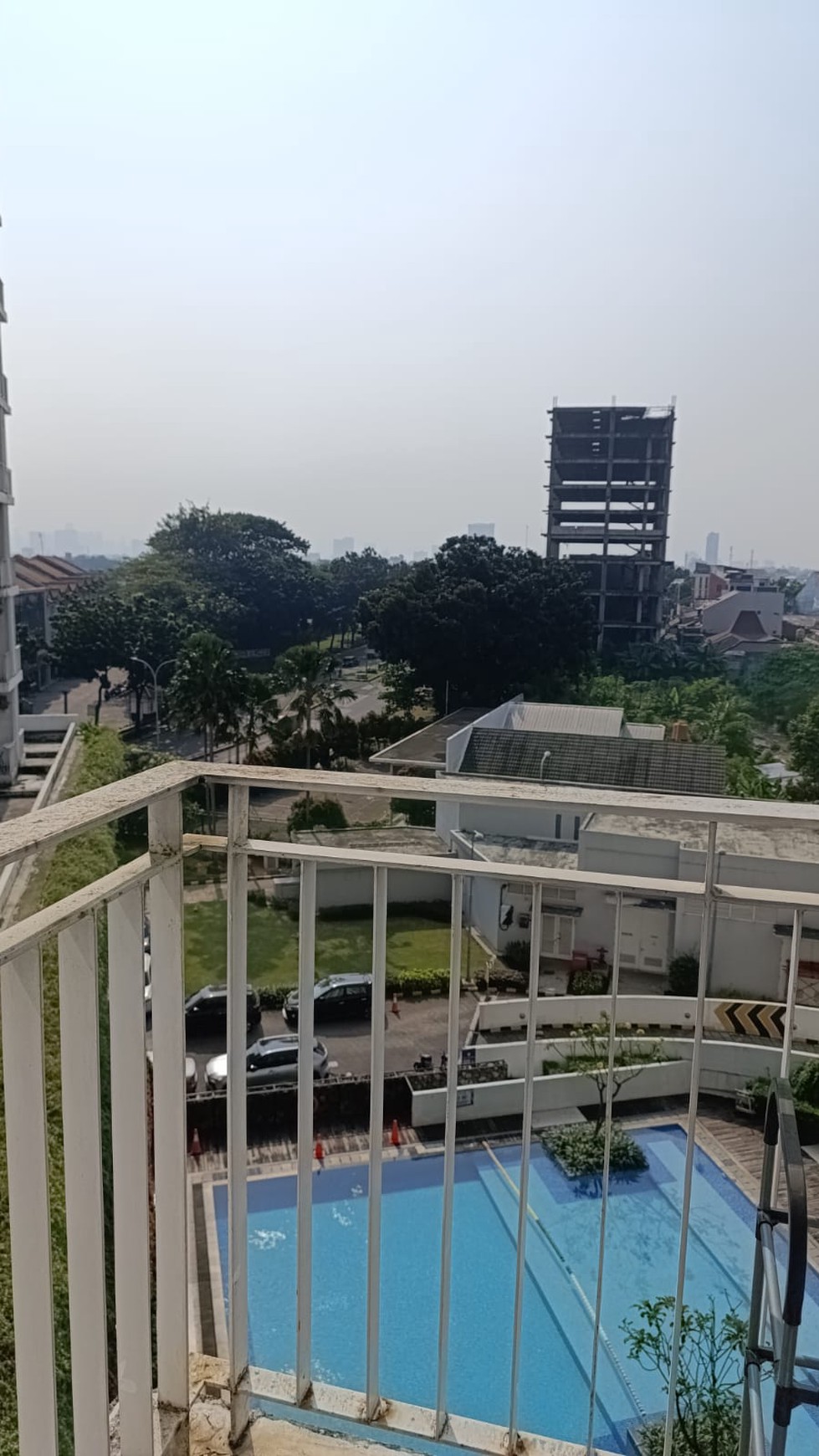 Dijual 1 unit kamar Apartment Altiz Bintaro Jaya 