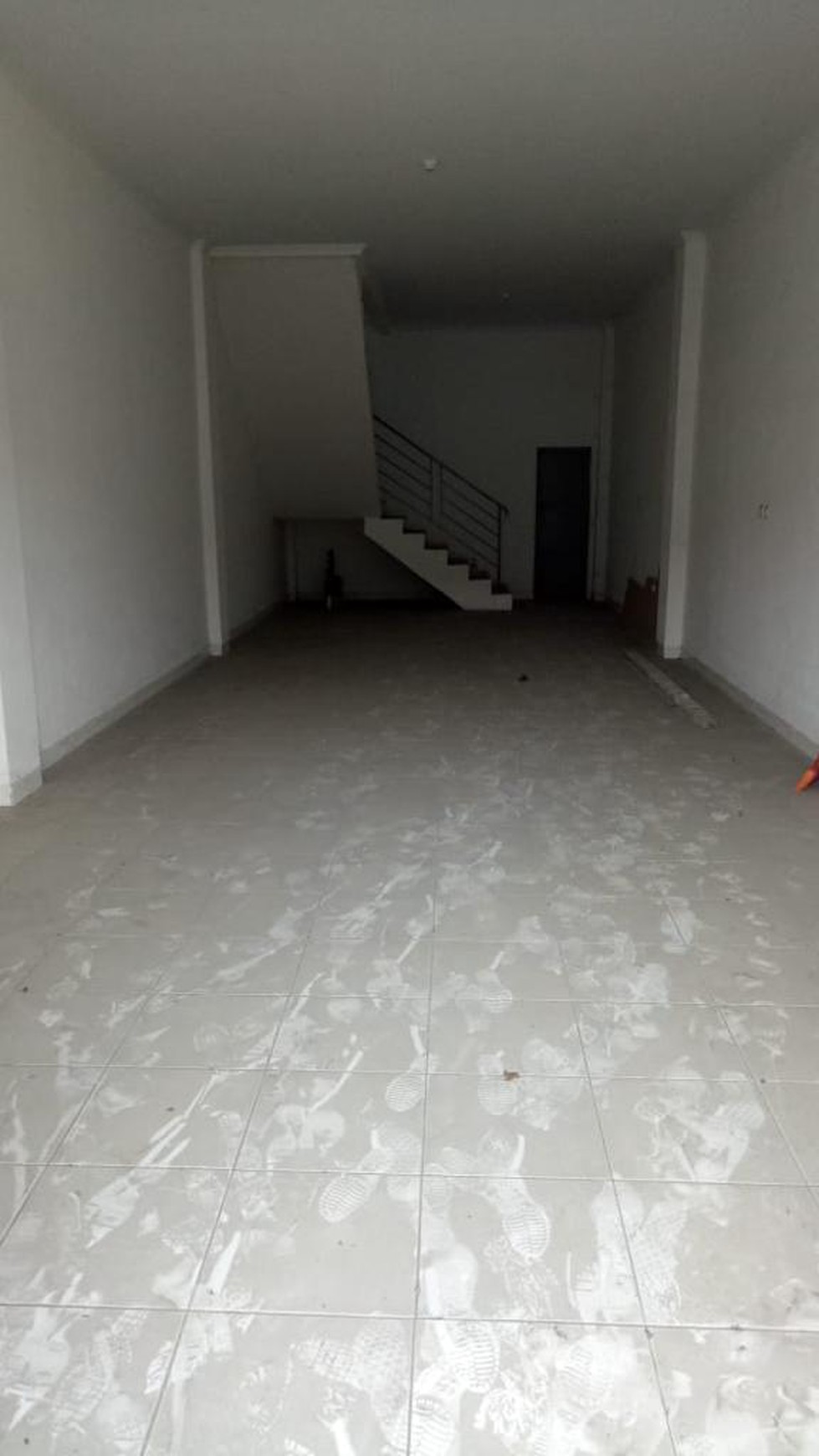 Ruko 3 lantai di Jalan Hayam Wuruk Tanjung Karang Pusat, Bandar Lampung (Lampung)