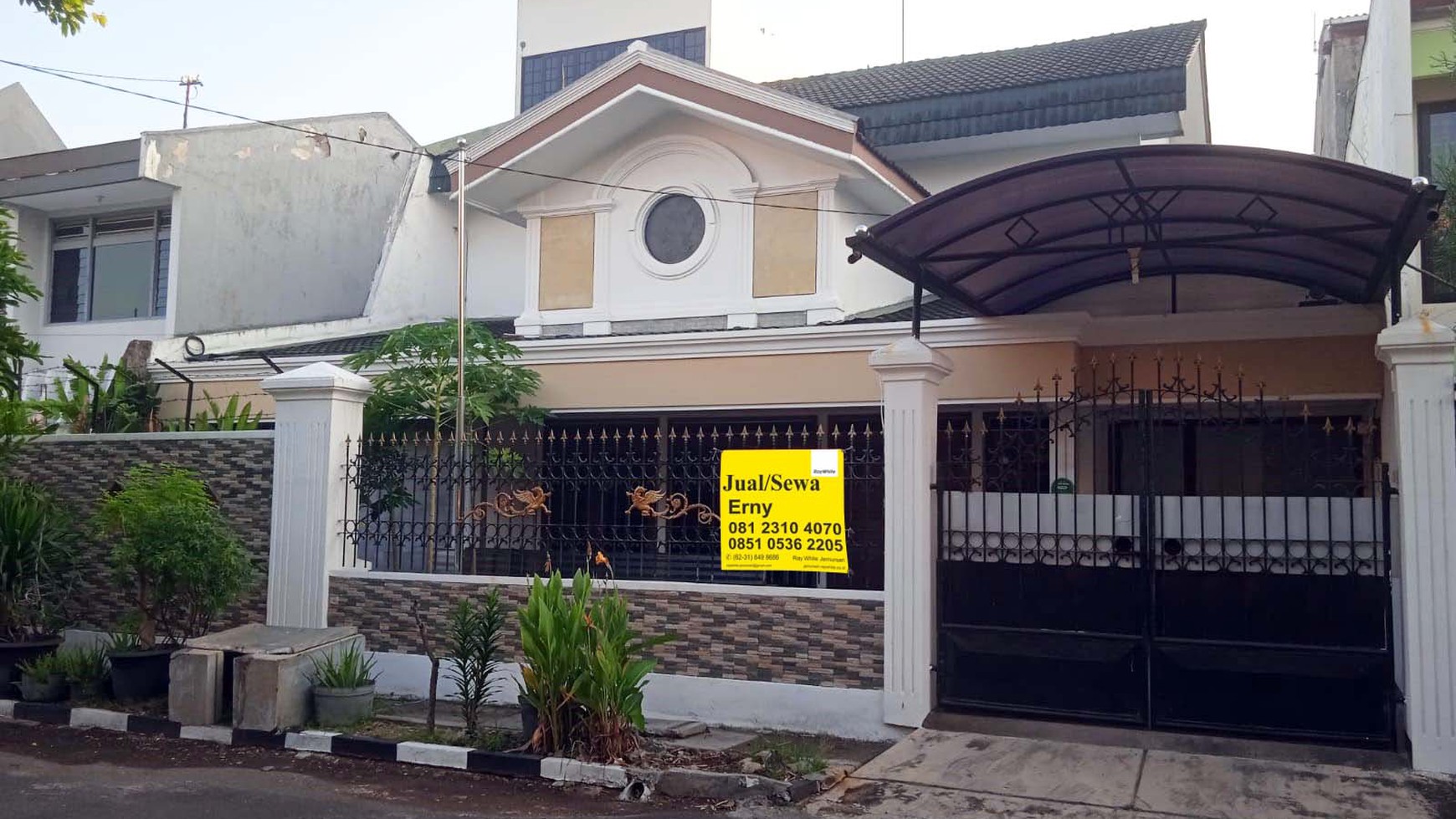 Rumah di Jemur Andayani Surabaya Selatan, Bagus + Terawat, Row Jalan Lebar, DISEWAKAN JUGA !!!