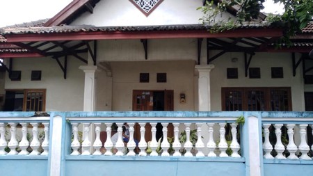 Rumah Tinggal Tengah Kota Lokasi Strategis Dekat XT Square.