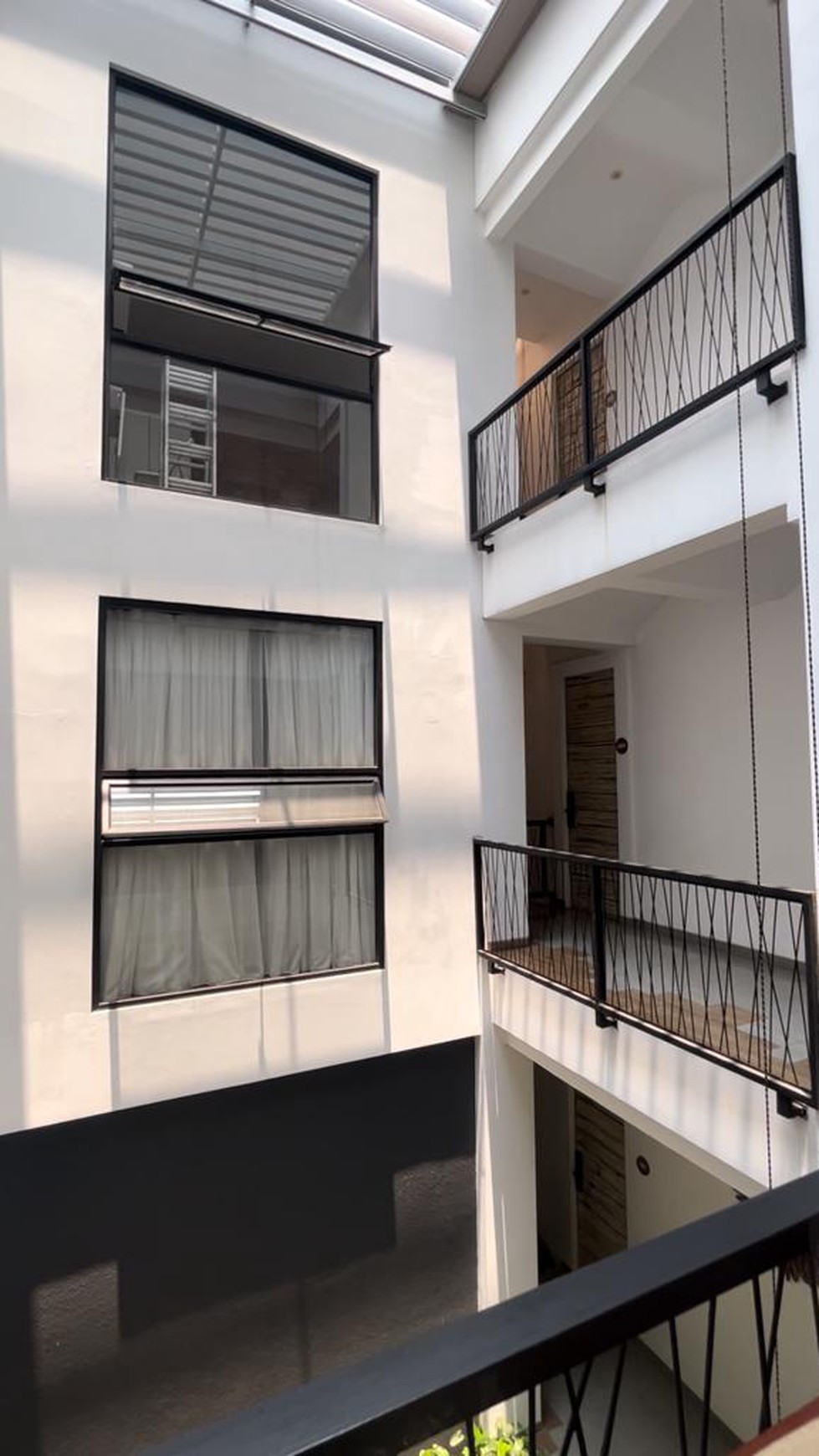 Rumah Kost 24 Kamar di Jl. H. Nawi, Kebayoran Baru, Jakarta Selatan