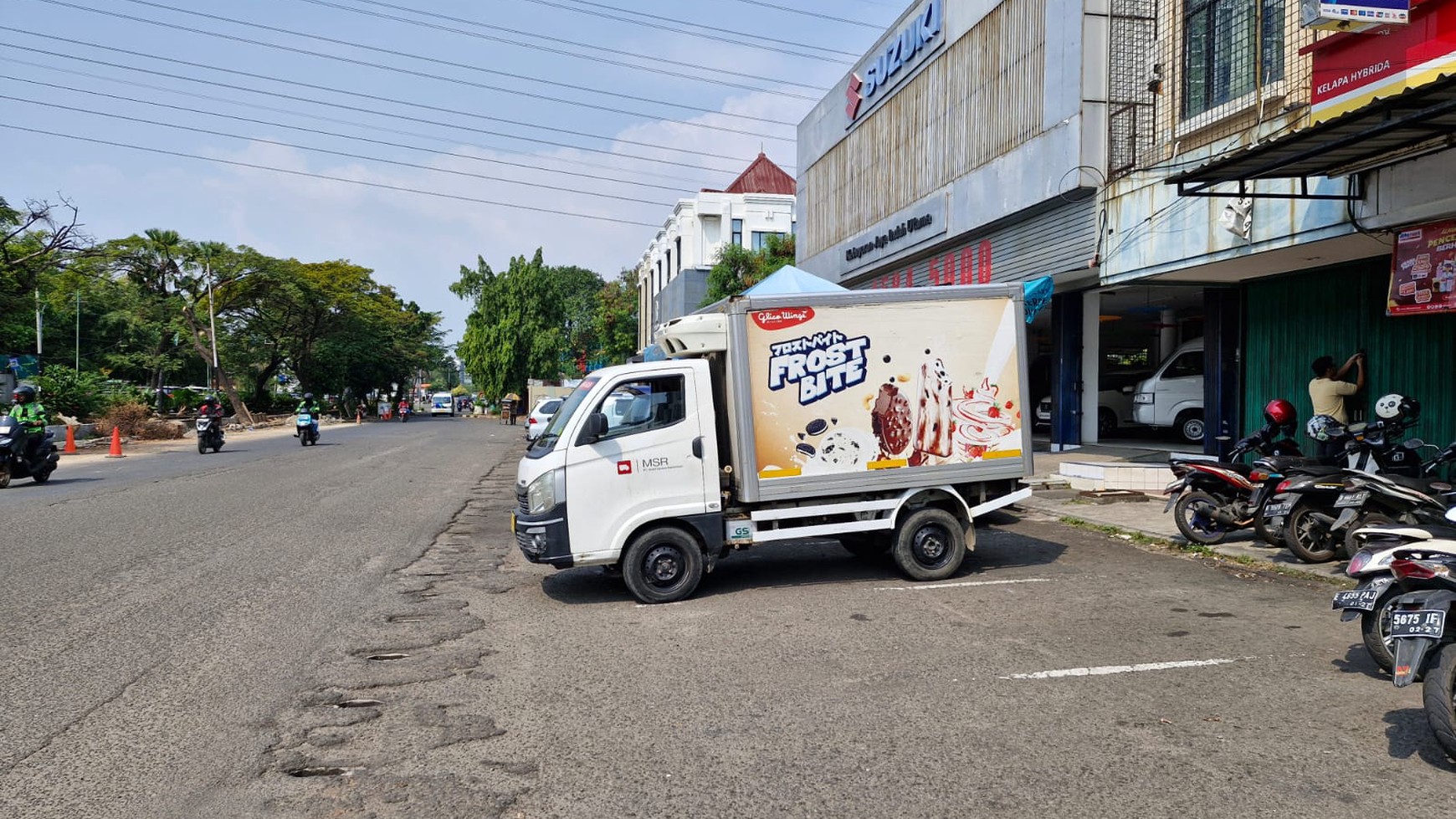 Ruko Siap Pakai Dua Lantai di Hibrida Raya Kelapa Gading