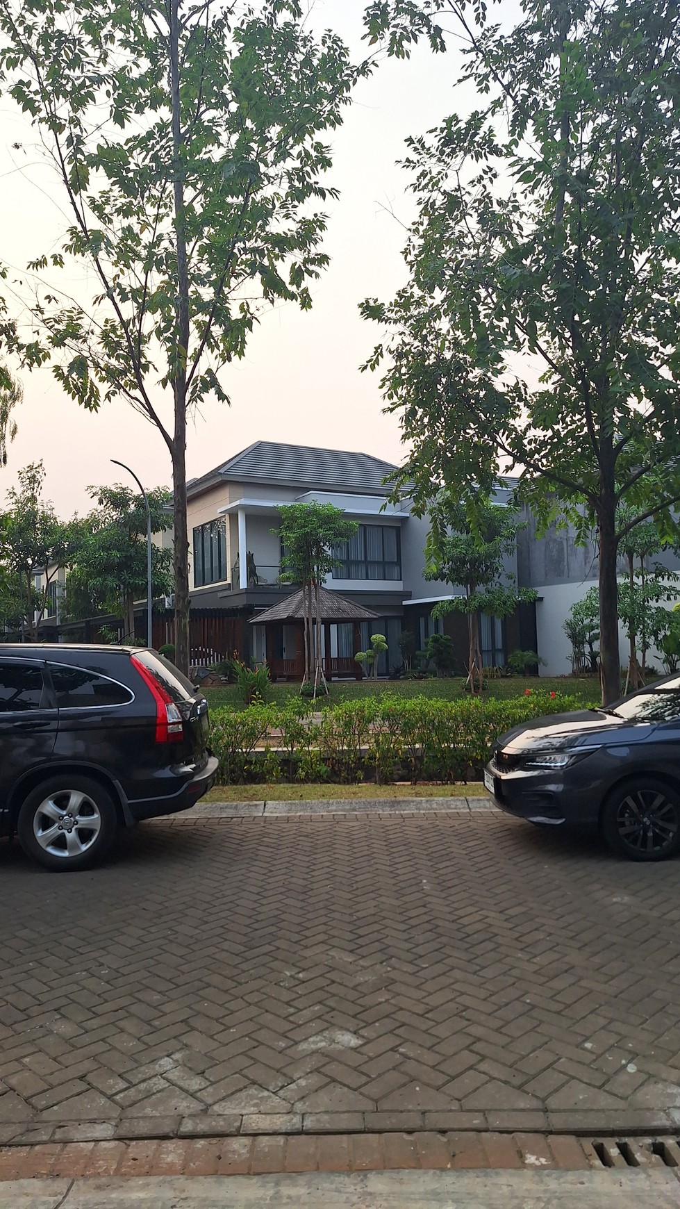 Rumah Bagus Di Discovery Amore Bintaro Sektor 9