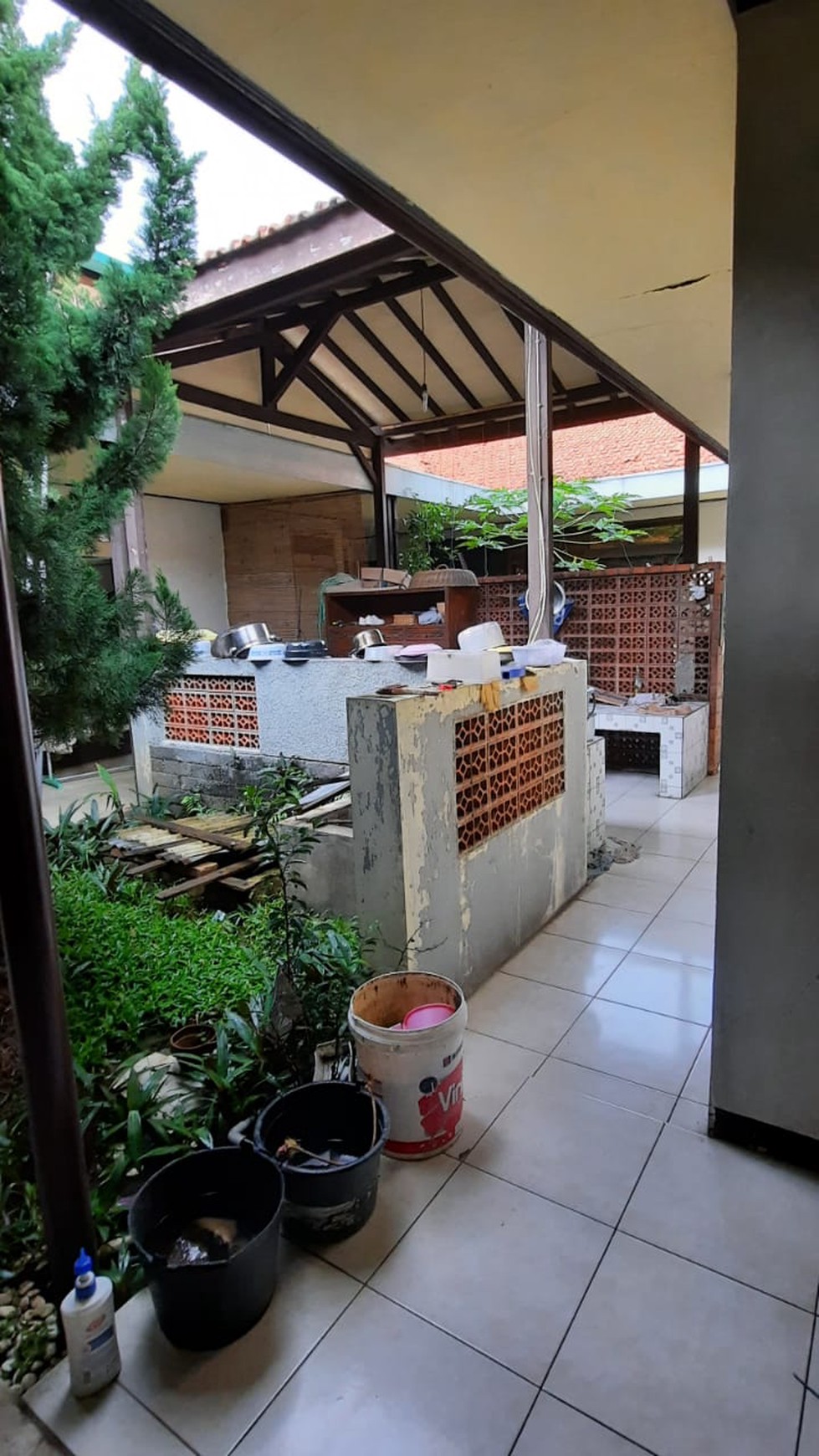 Rumah Lux di Mainroad Prof Sutami Bandung