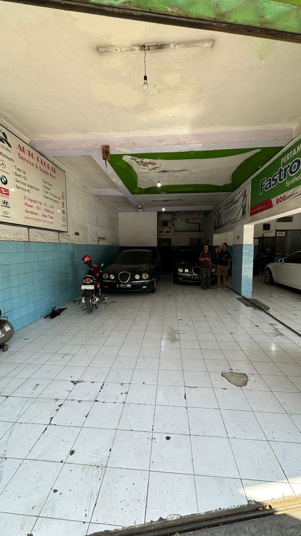 Dijual 2 Ruko Gandeng Lokasi Strategis Pinggir Jalan @Surabaya