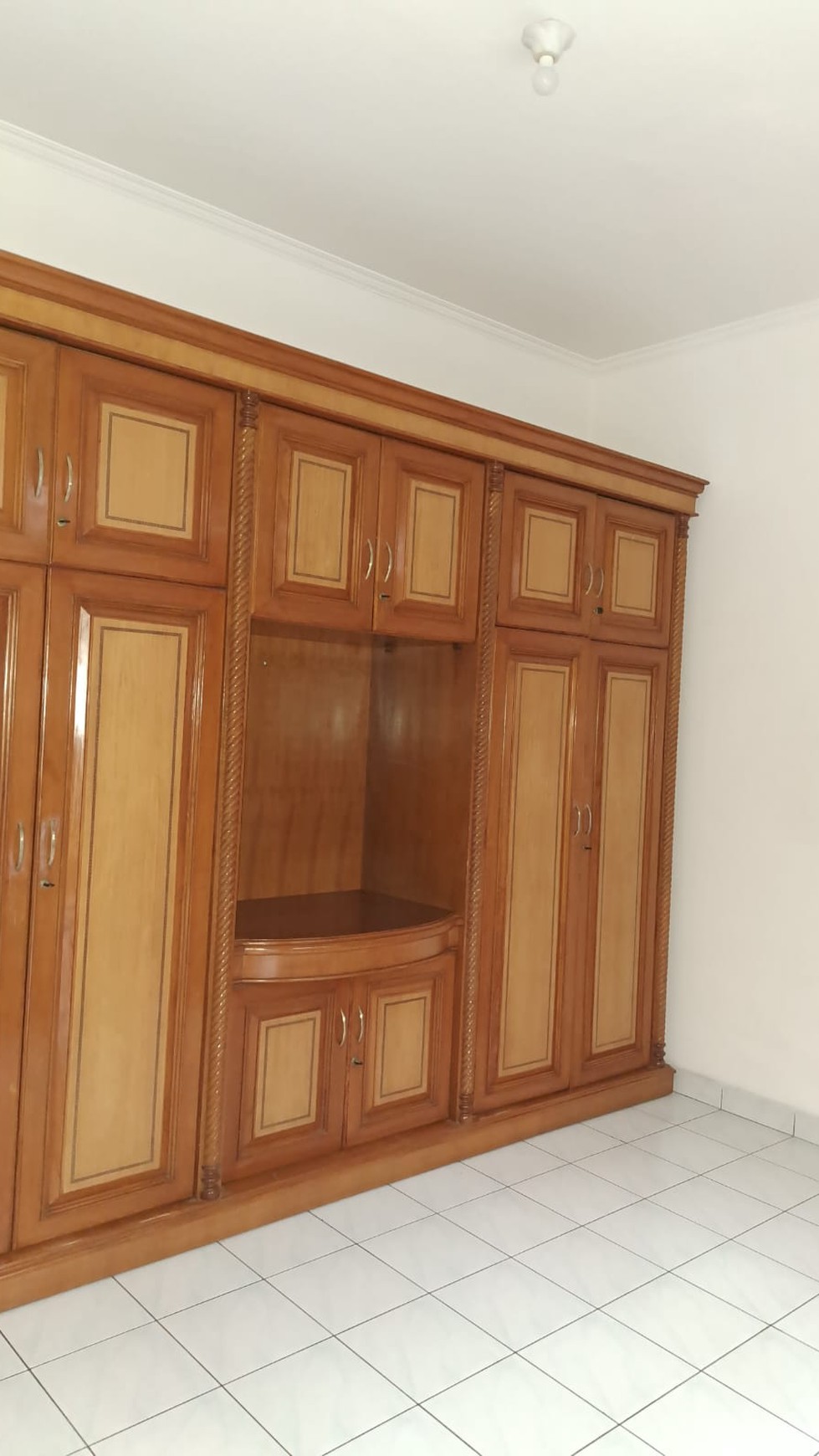 Rumah Asri Semi Furnished di Cluster Pondok Hijau