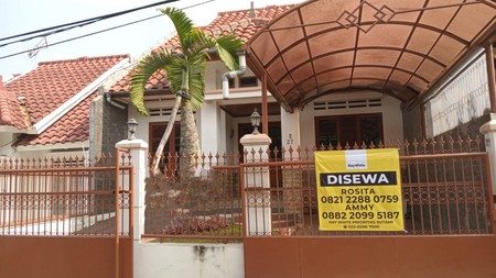 Rumah Asri Semi Furnished di Cluster Pondok Hijau