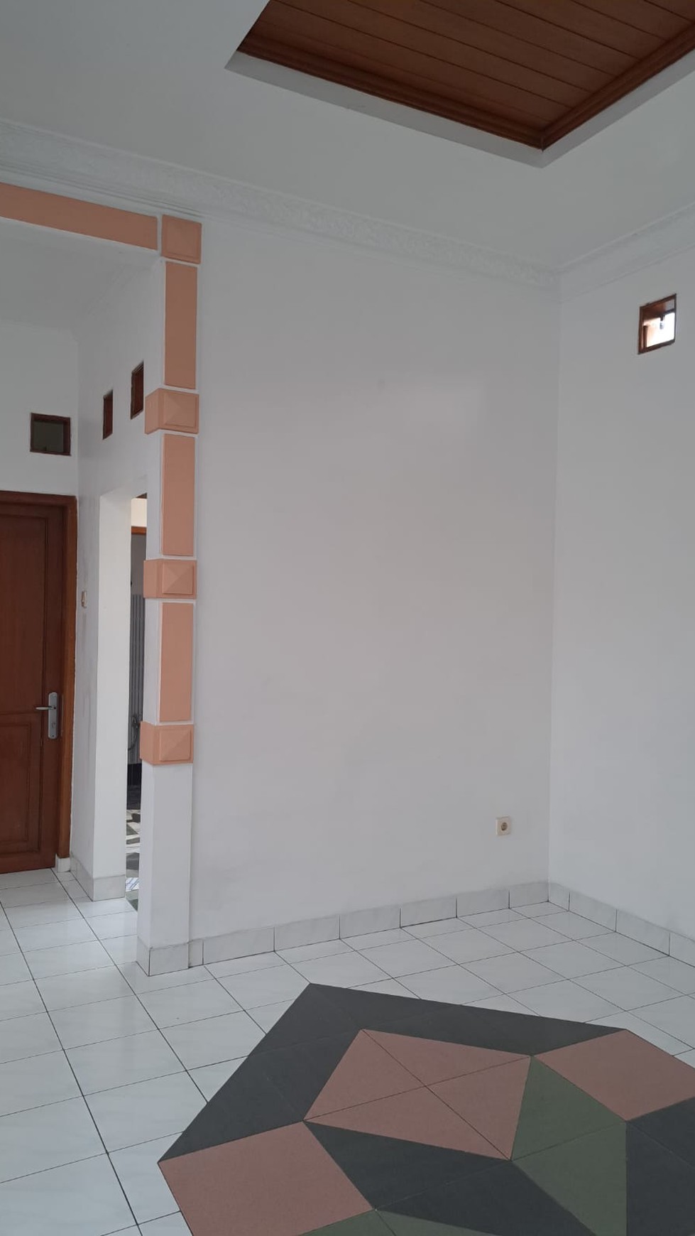 Rumah Asri Semi Furnished di Cluster Pondok Hijau