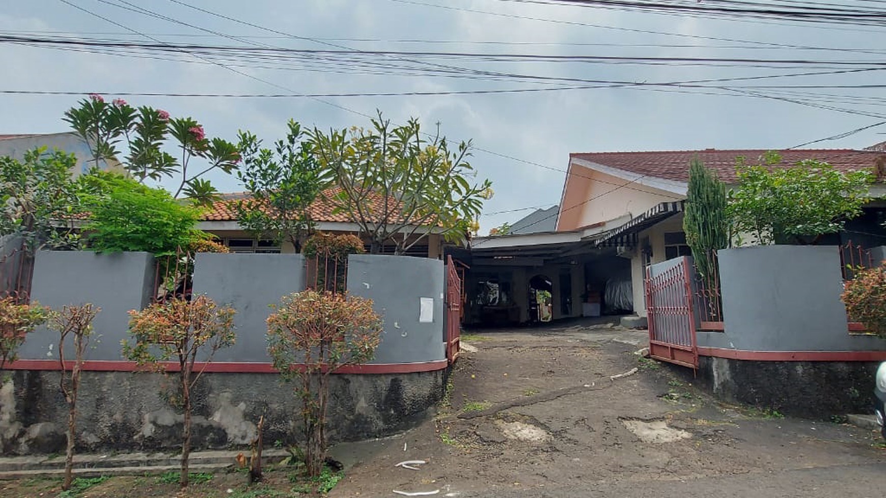 Dijual Rumah Cocok untuk Kantor & Usaha Lokasi Strategis @Ulujami