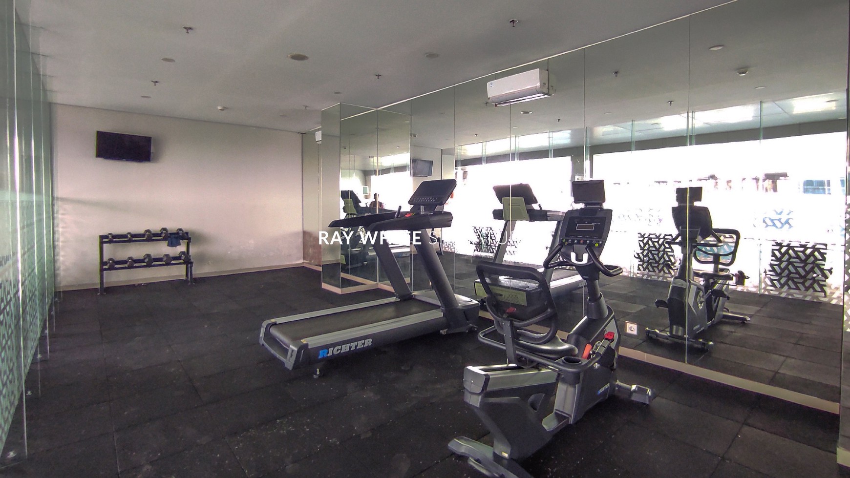 DIJUAL Apartment Strategis Full Furnished 2 BR di Prime Location MT Haryono