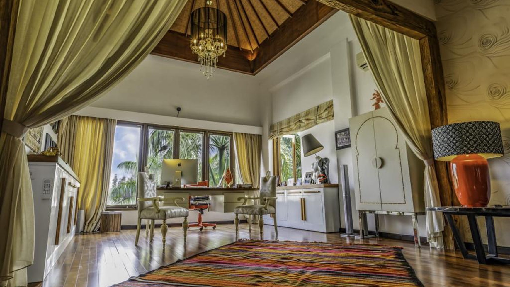 Luxury Villa Freehold In Great Location Close GWK Bali