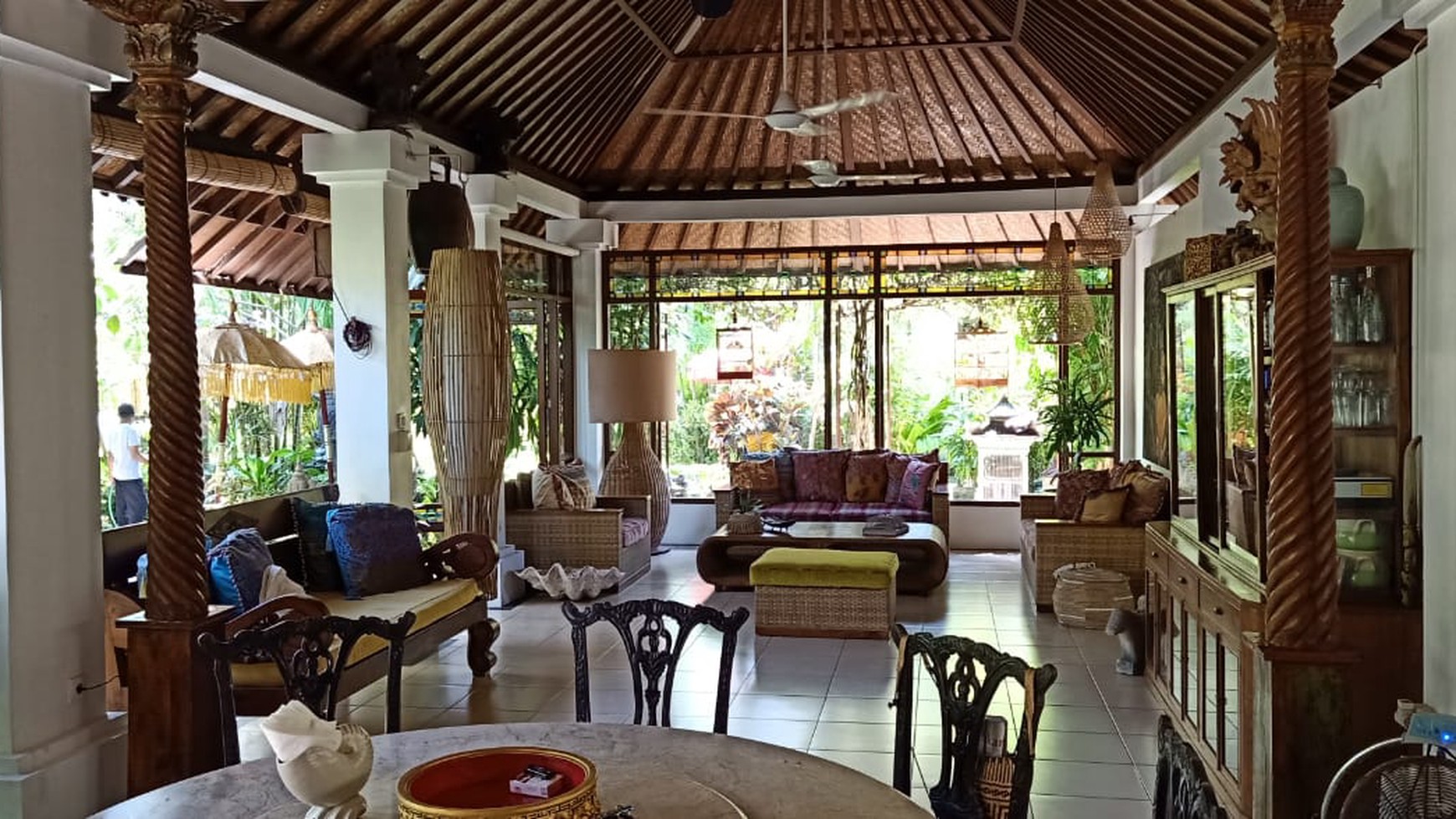 Artistic  Luxurious Villa 10 Bedrooms in Great Location Sanur