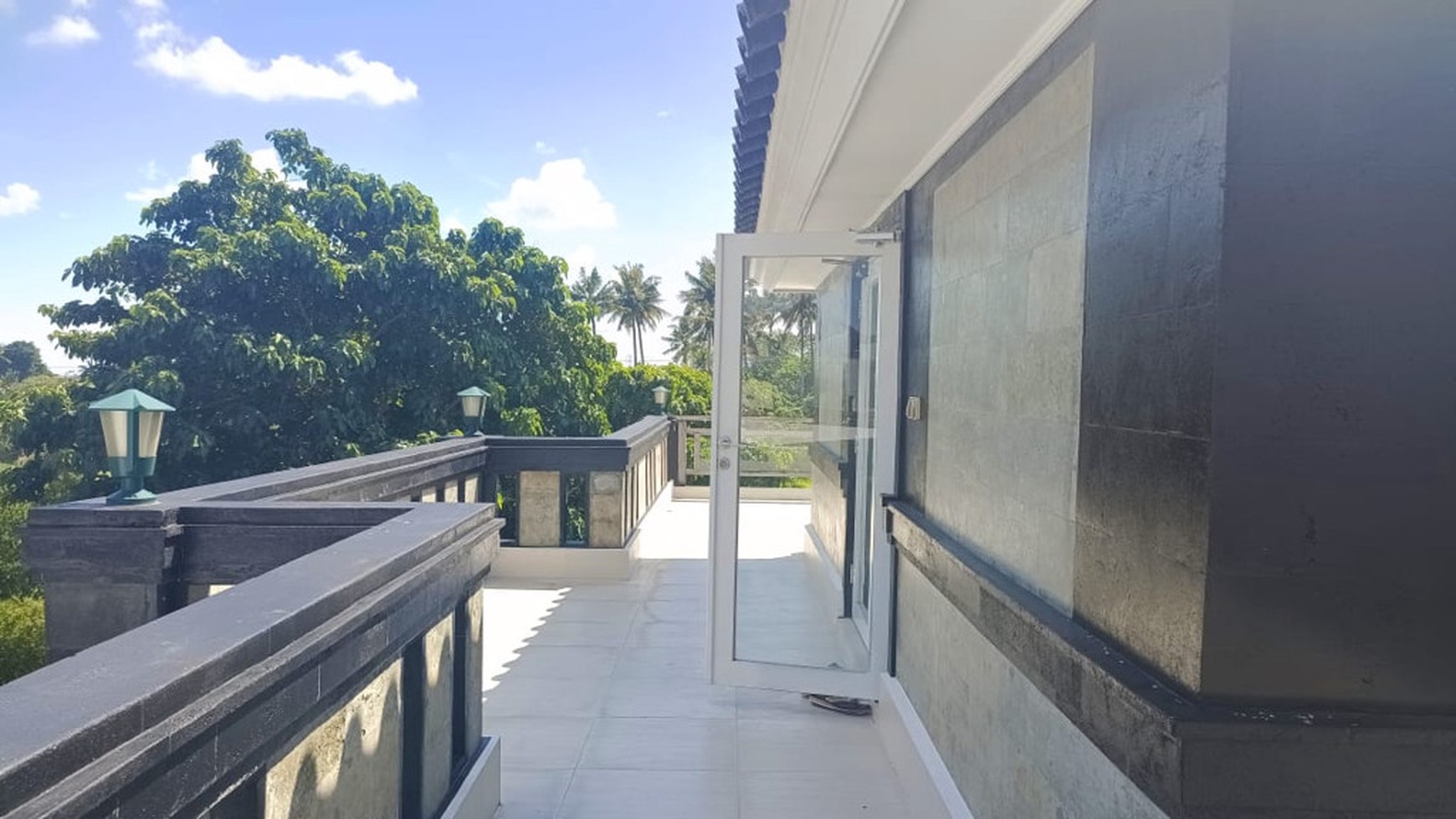 House Freehold With Western Style In Great Location Munggu Bali