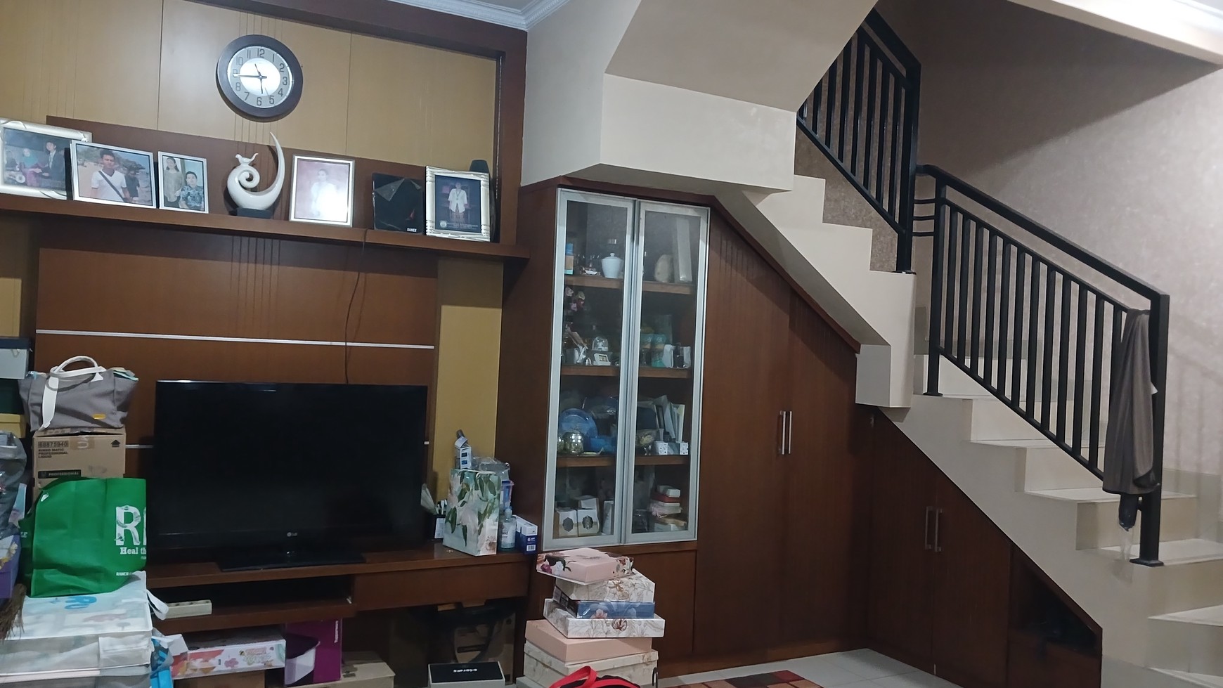 Rumah 2 lantai, lokasi strategis dalam cluster di Tangerang