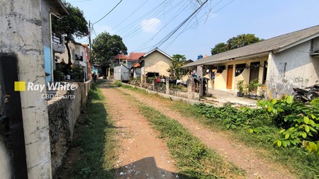 Rumah Tua Hitung Tanah Lokasi Strategis di Lebak Bulus