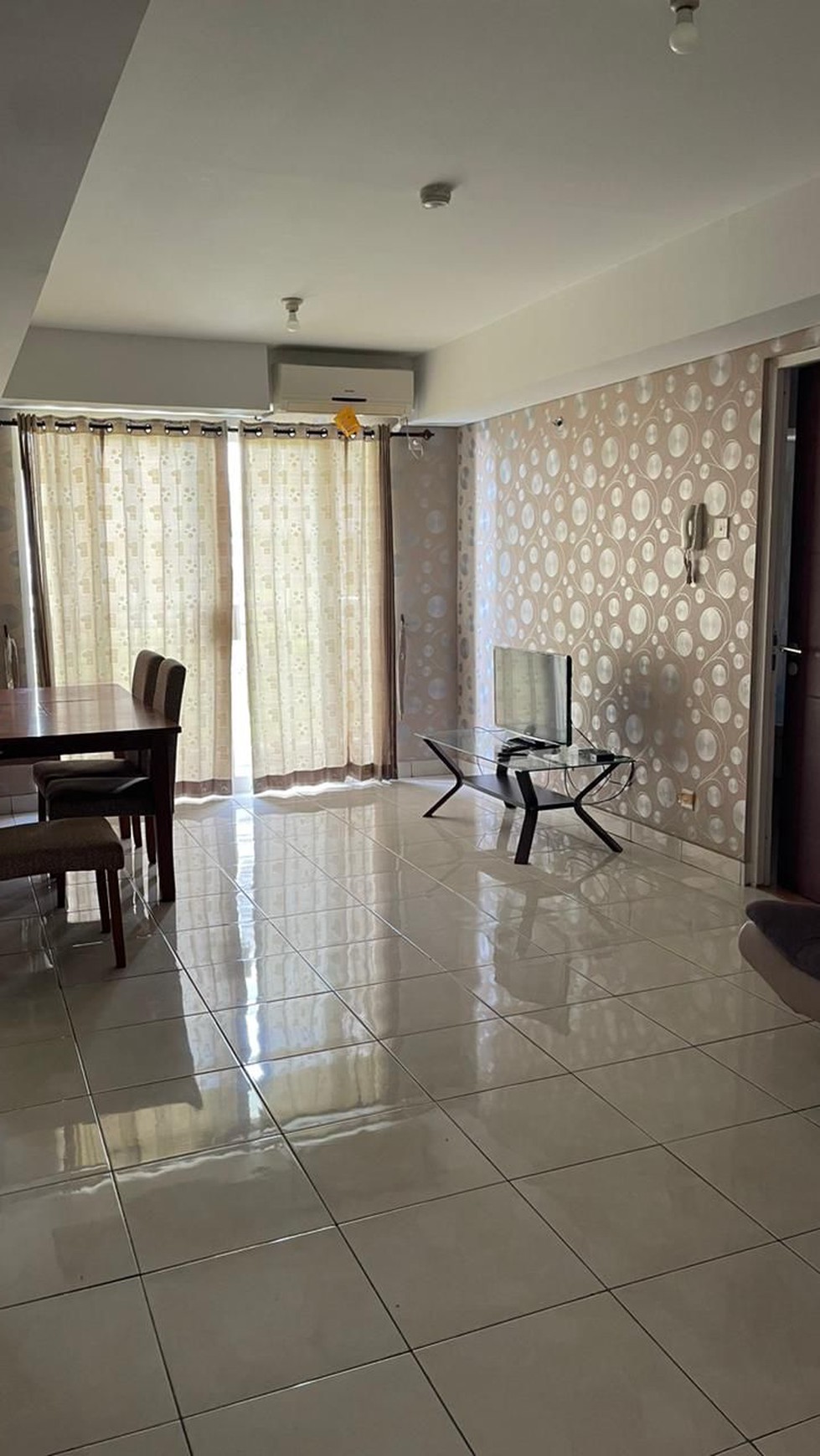 Dijual Cepat  Apartment 3 Bedroom Cosmopolis 