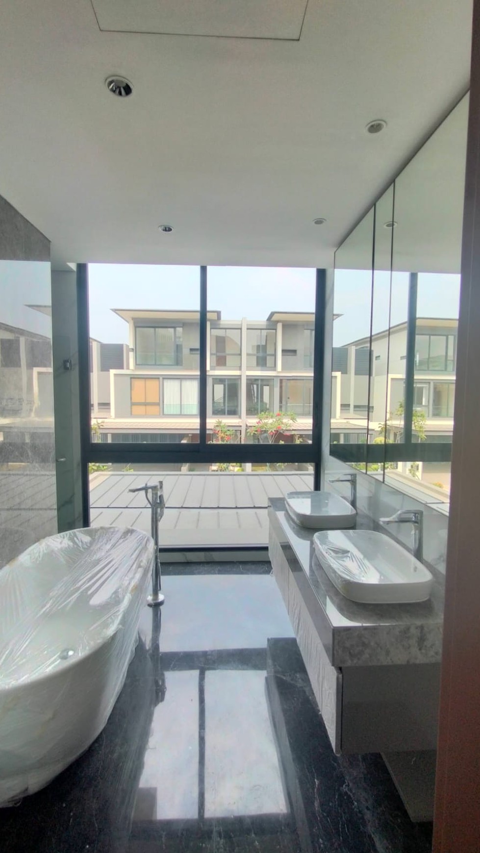 Rent. Rumah mewah Nava Park Lyndon, BSD