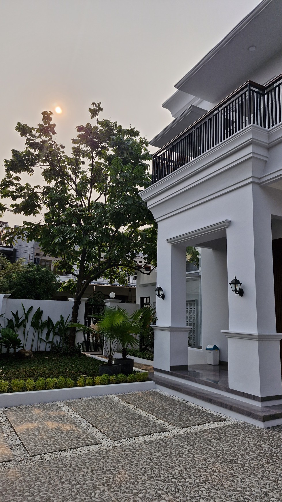 Rumah 2,5 lantai Lebak Bulus, Jakarta Selatan 