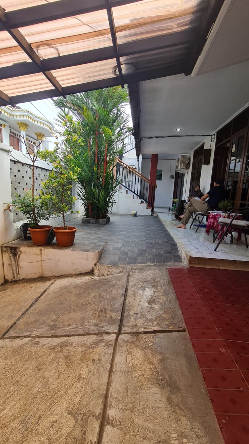 Rumah Hitung Tanah Area Cipete