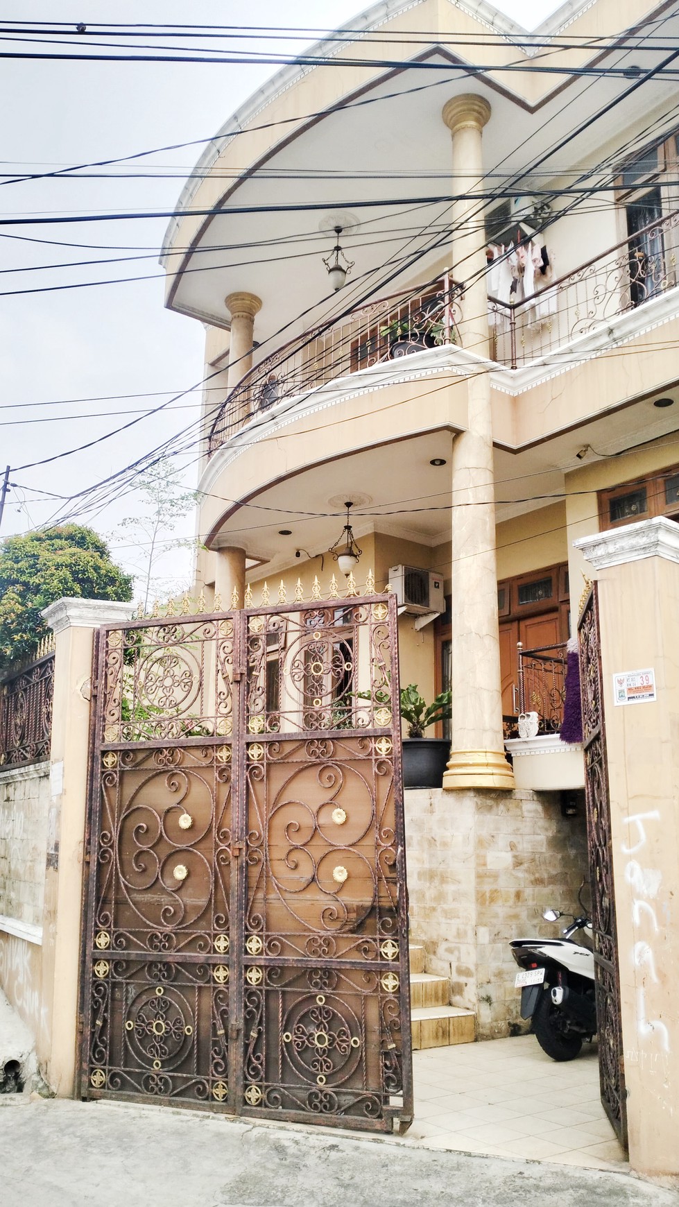 Rumah Hitung Tanah Area Cipete