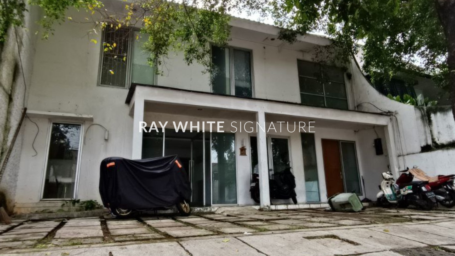 Rumah Hitung Tanah Area Cipete