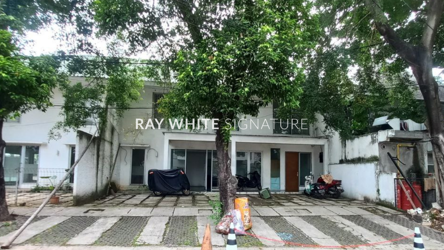 Rumah Hitung Tanah Area Cipete