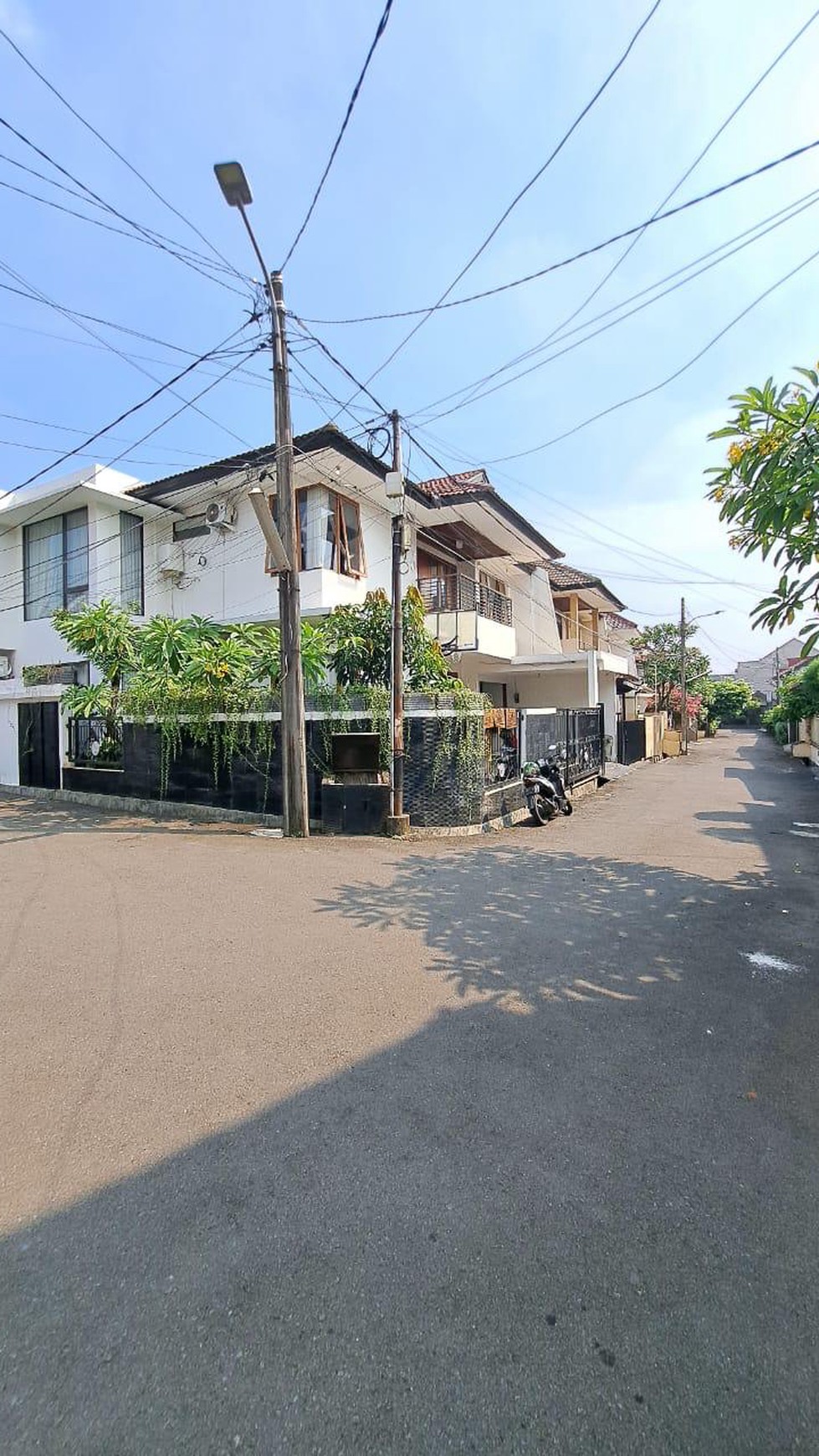 Rumah Hitung Tanah Area Cipete