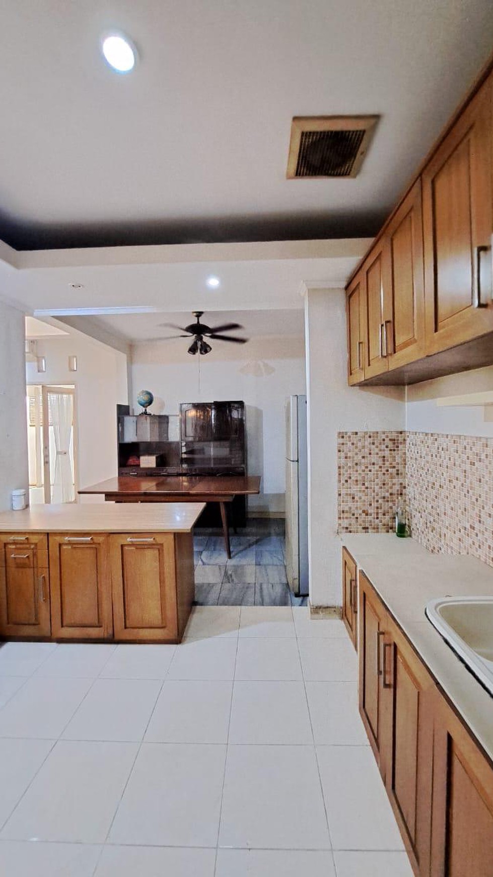 Rumah Hitung Tanah Area Cipete