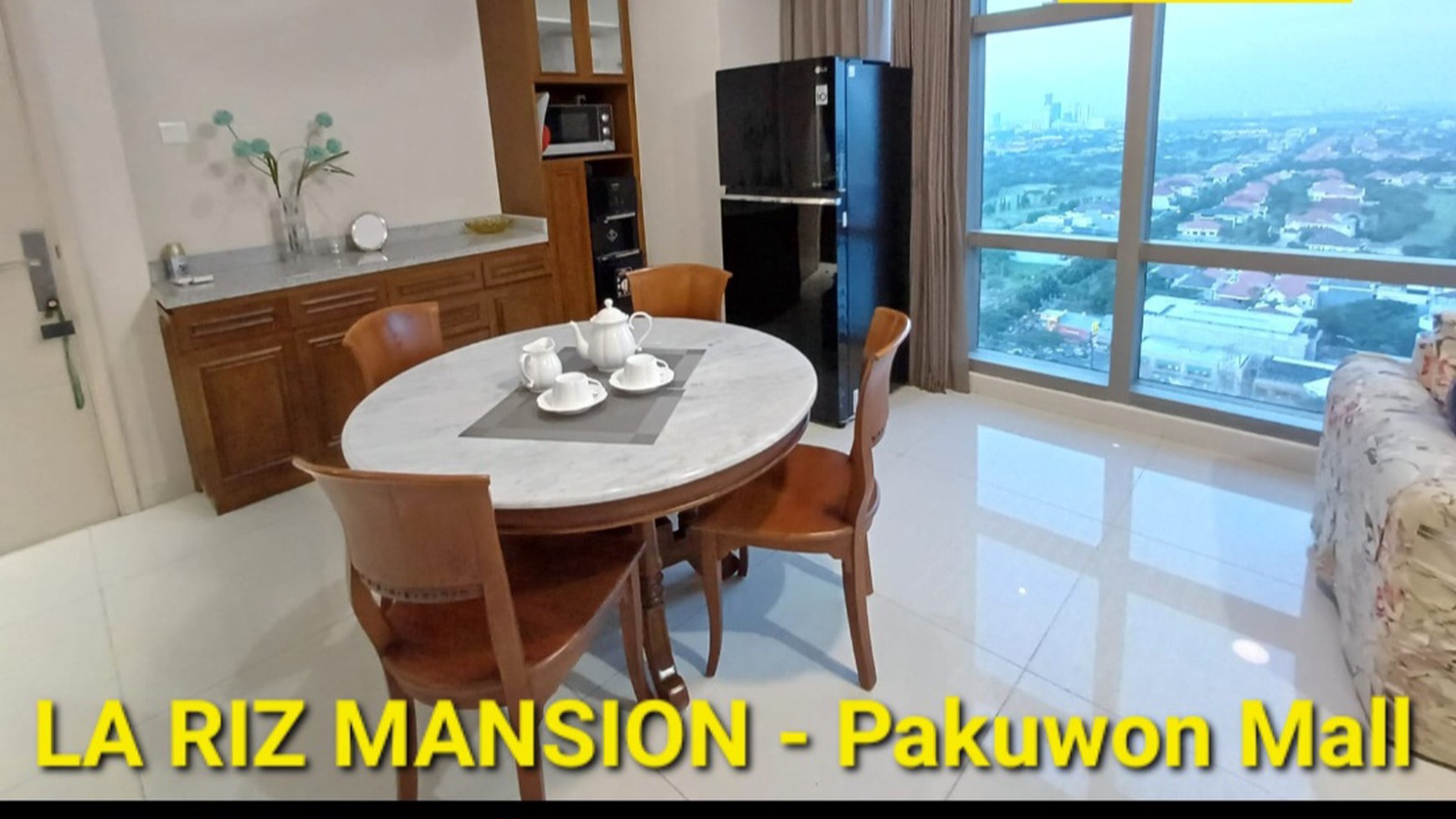 Dijual Apartemen La Riz Mansion Pakuwon Mall Tipe 3 Kamar Tidur FULL Furnished - Siap Huni - Mewah Berkelas Surabaya Barat