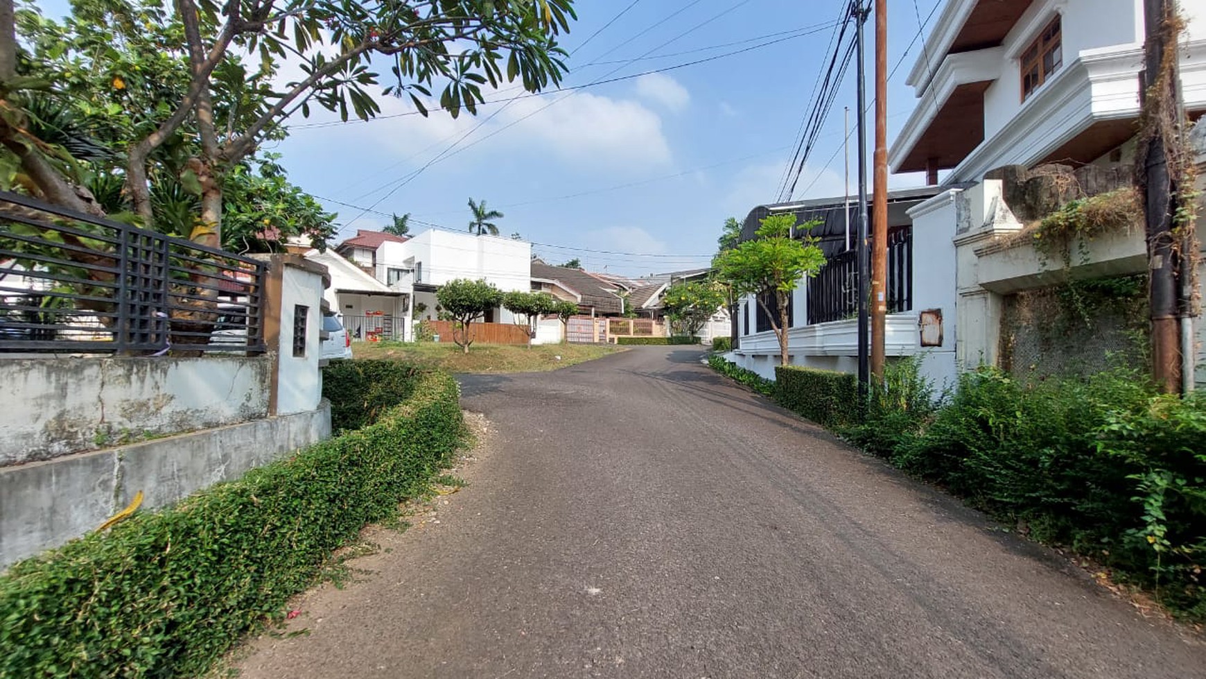 Rumah Hitung Tanah Lokasi Strategis @Bintaro Sektor 1