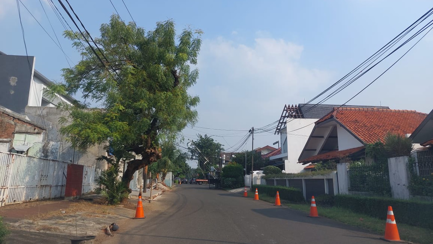 Rumah Hitung Tanah Lokasi Strategis @Bintaro Sektor 1