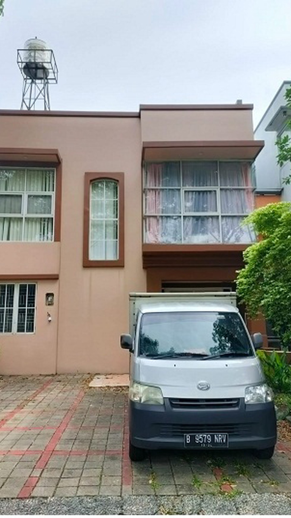 Dijual Rumah di Taman diponegoro JL. Gunung Pelangi Lippo Karawaci Tangerang