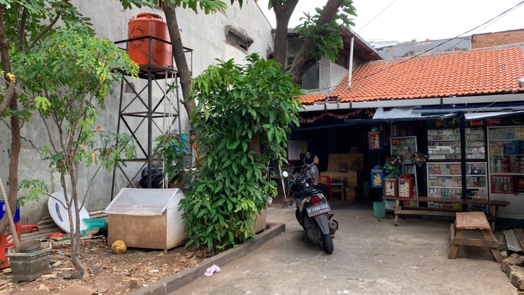 Rumah Hitung Tanah Area Cipete