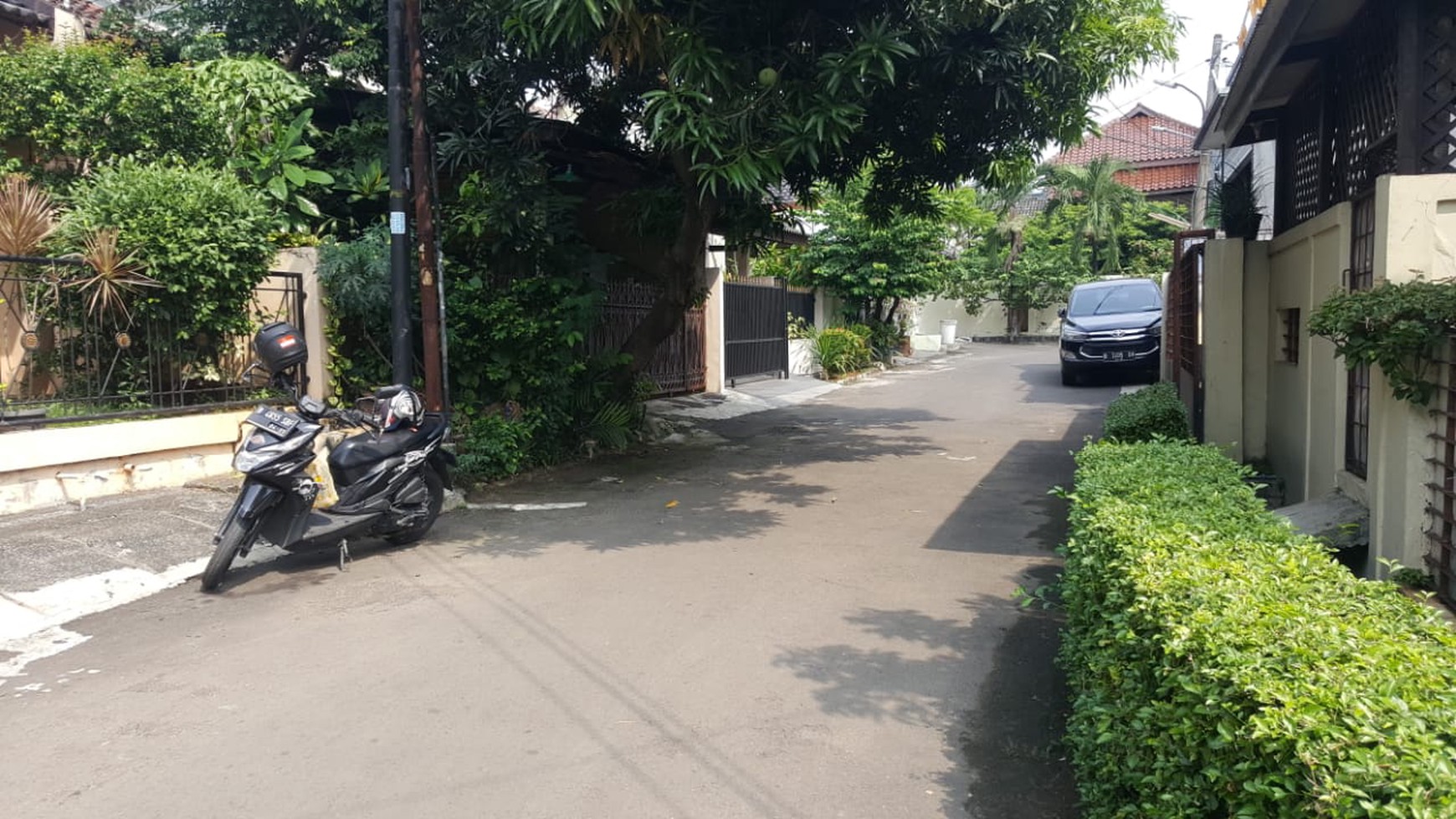 Rumah Hitung Tanah Area Cipete