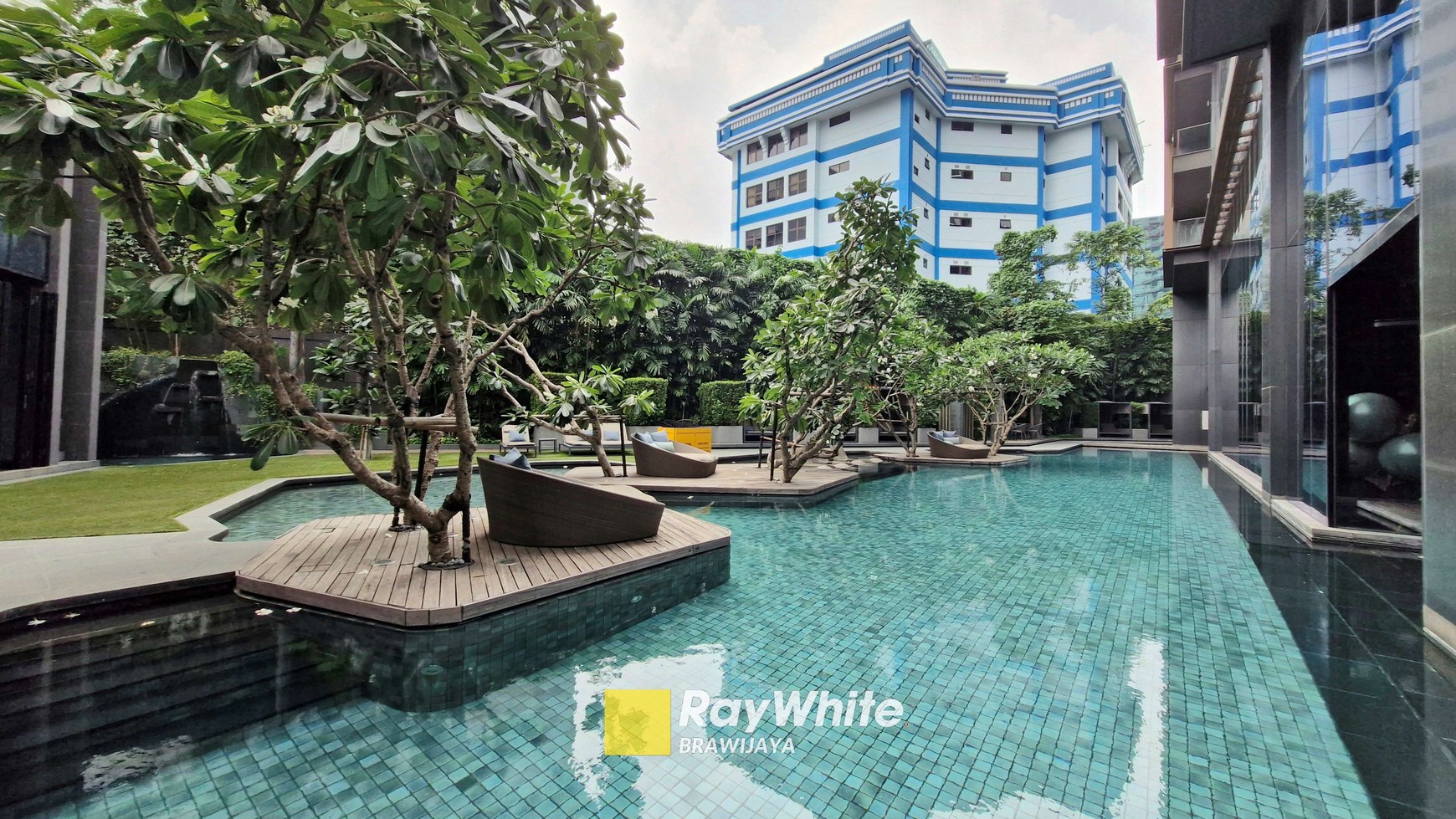 Rumah Hitung Tanah Area Cipete